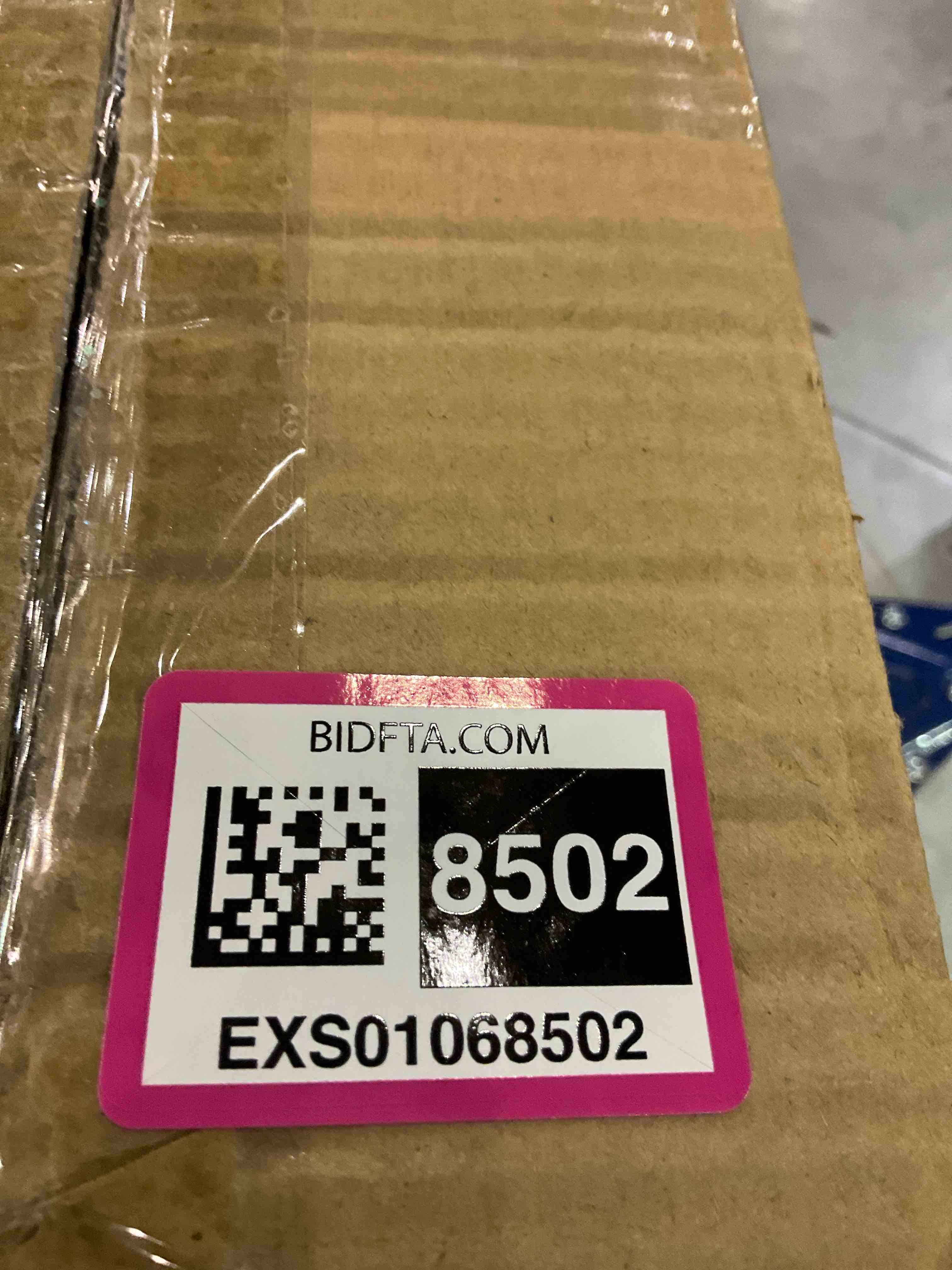 https://s3.amazonaws.com/lotting-images-prod/BargainHunt/EXS01068502_1709298695591.jpeg