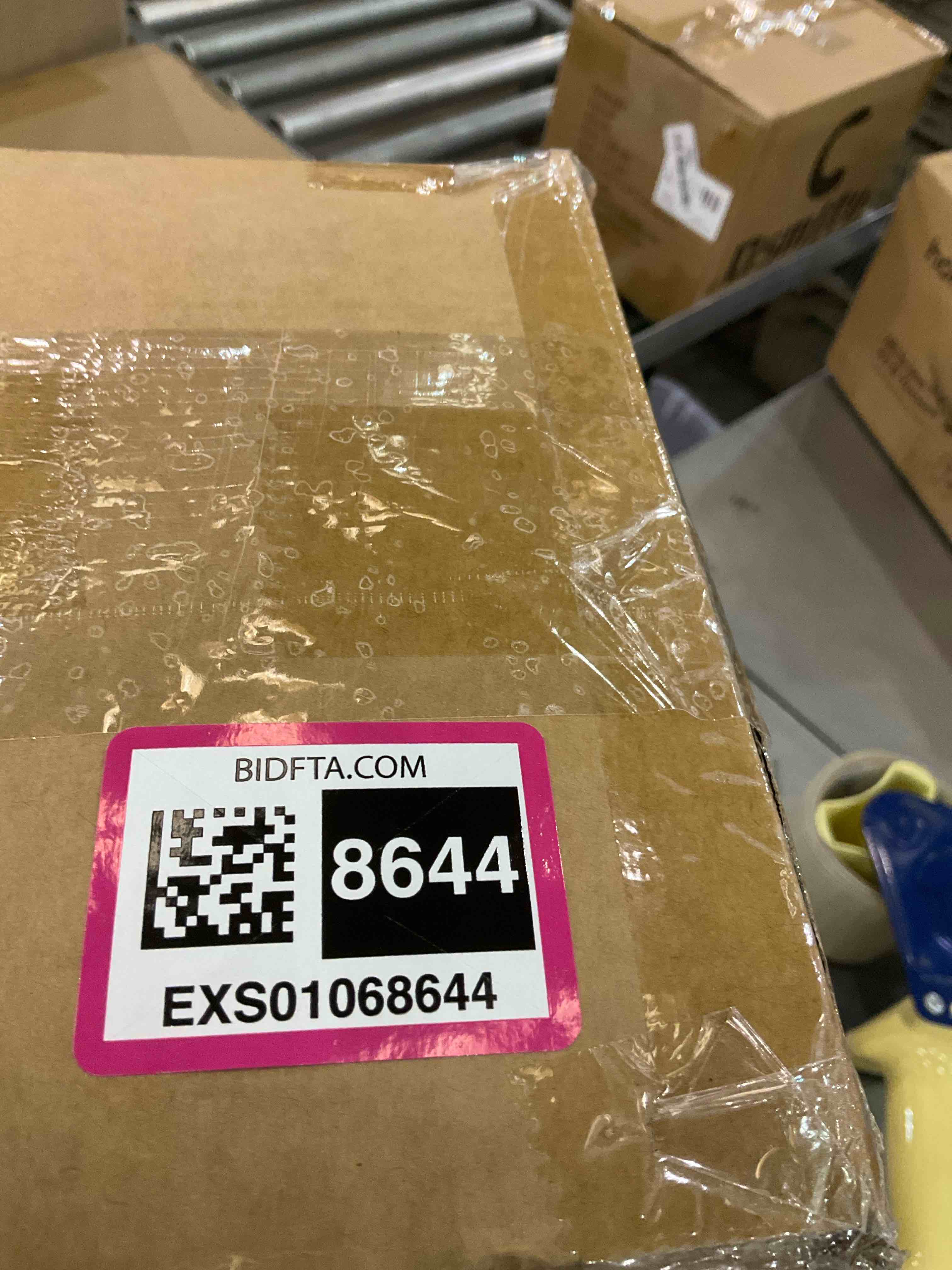 https://s3.amazonaws.com/lotting-images-prod/BargainHunt/EXS01068644_1709321929952.jpeg