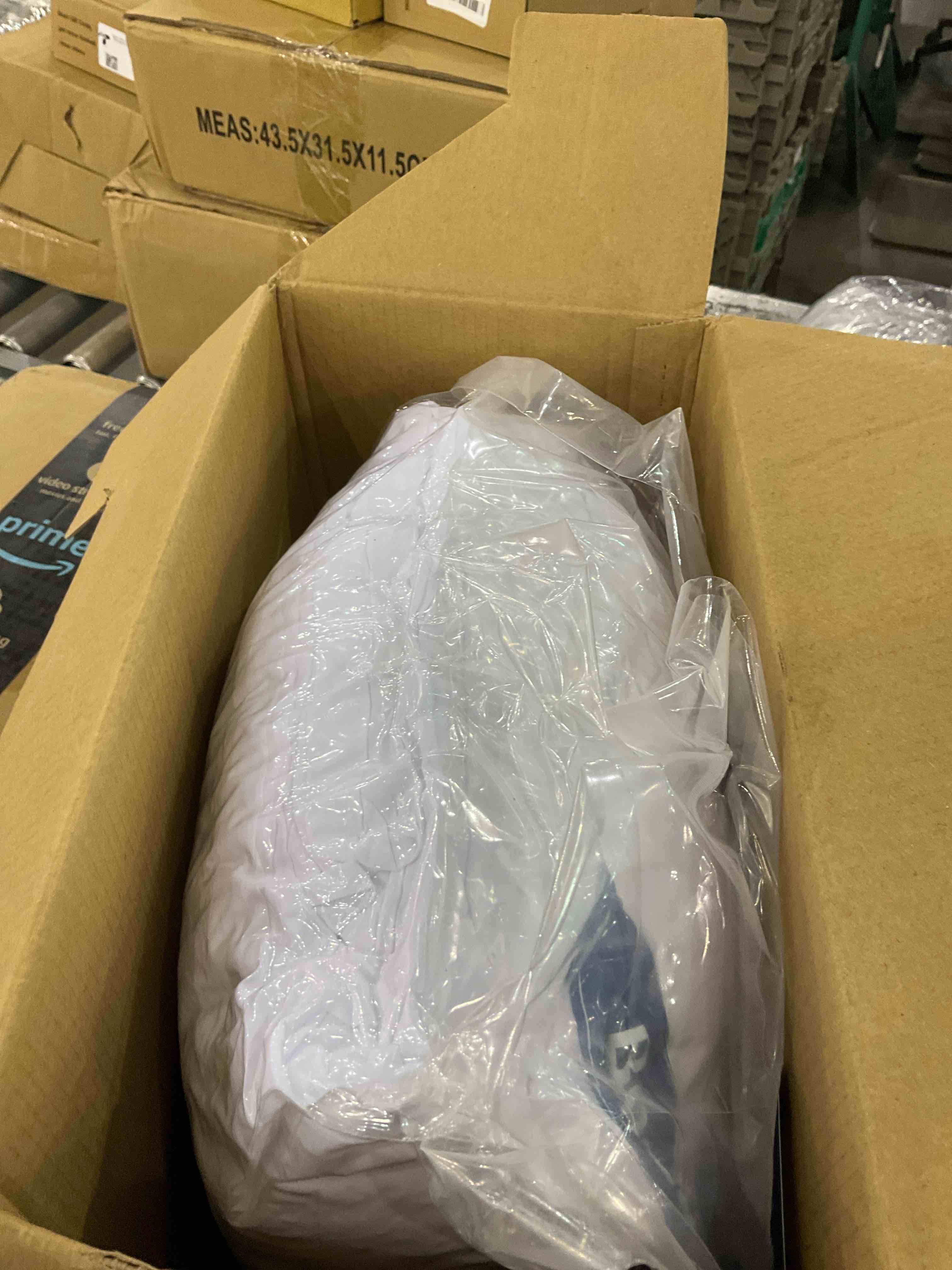 https://s3.amazonaws.com/lotting-images-prod/BargainHunt/EXS01068707_1709644859231.jpeg