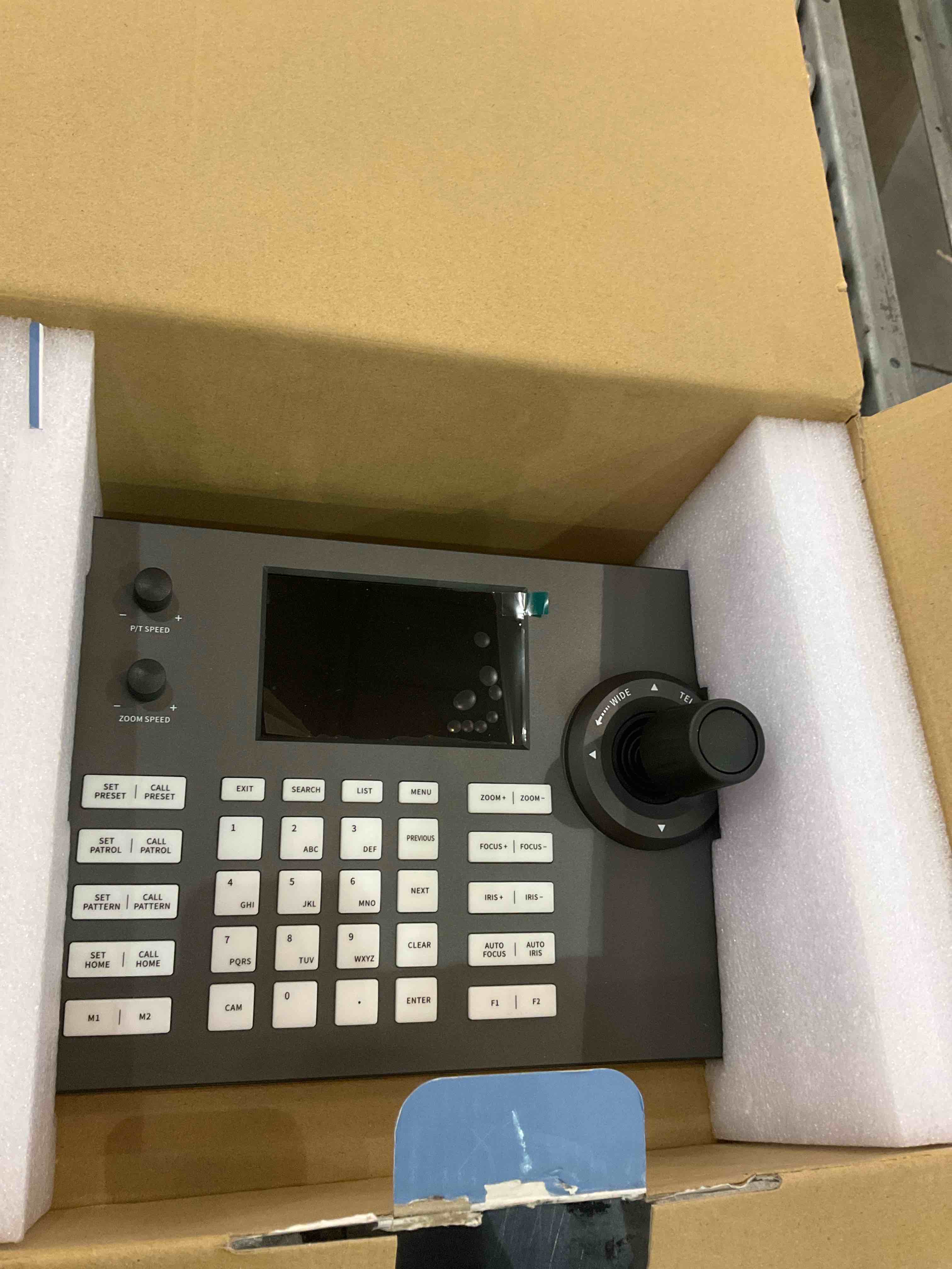 https://s3.amazonaws.com/lotting-images-prod/BargainHunt/EXS01068775_1709656541732.jpeg
