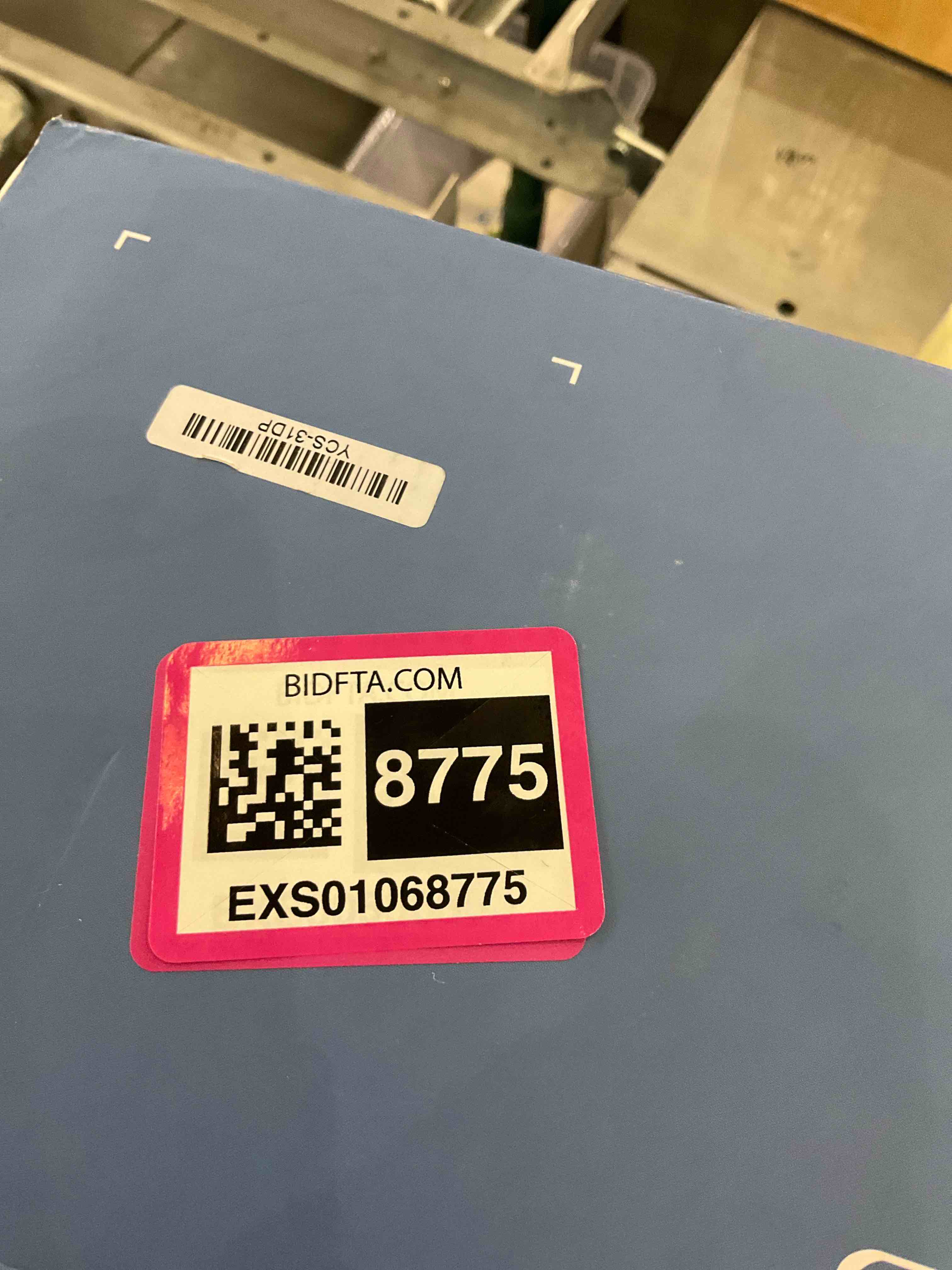 https://s3.amazonaws.com/lotting-images-prod/BargainHunt/EXS01068775_1709656596970.jpeg