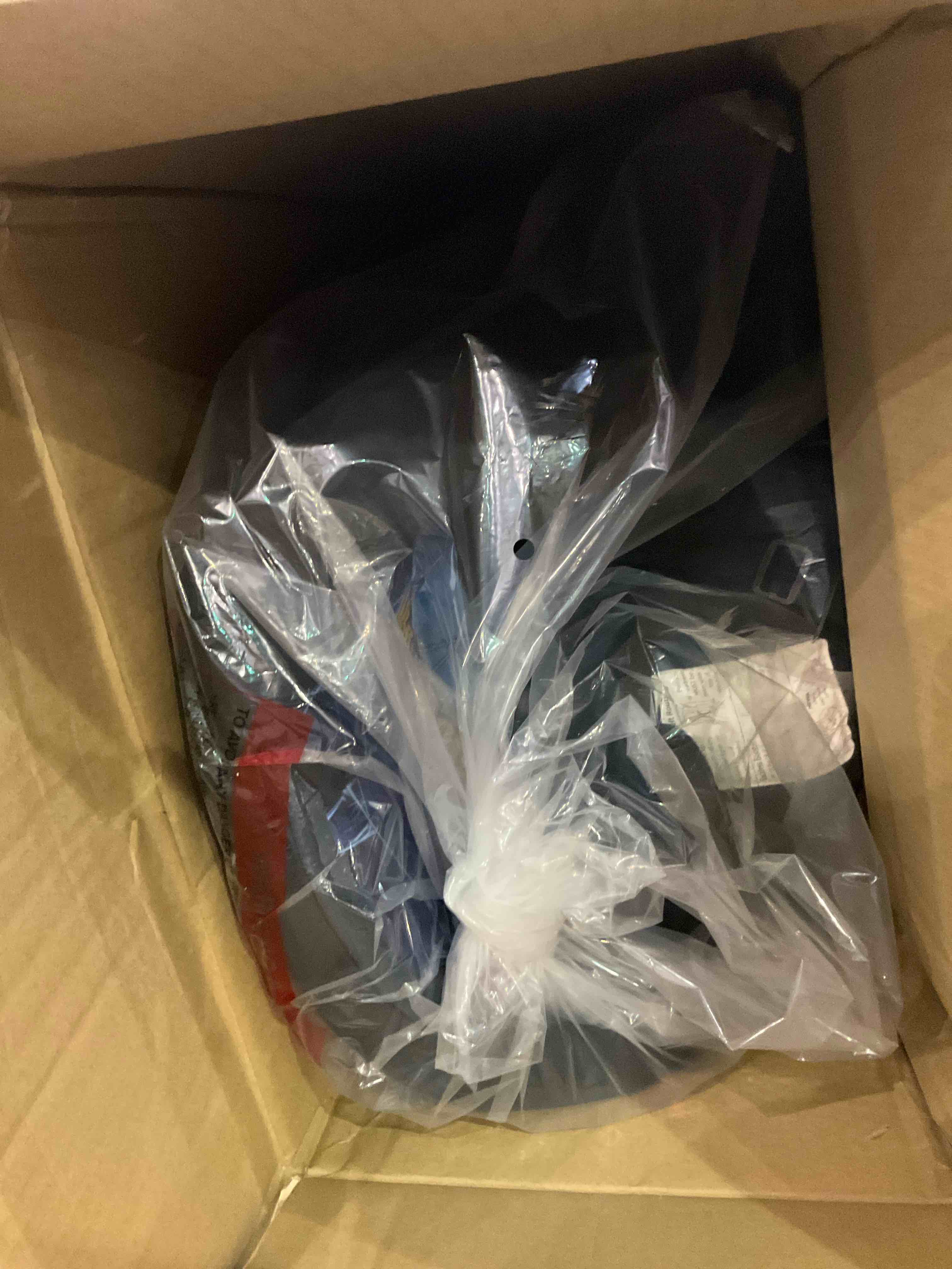 https://s3.amazonaws.com/lotting-images-prod/BargainHunt/EXS01068943_1709741325084.jpeg