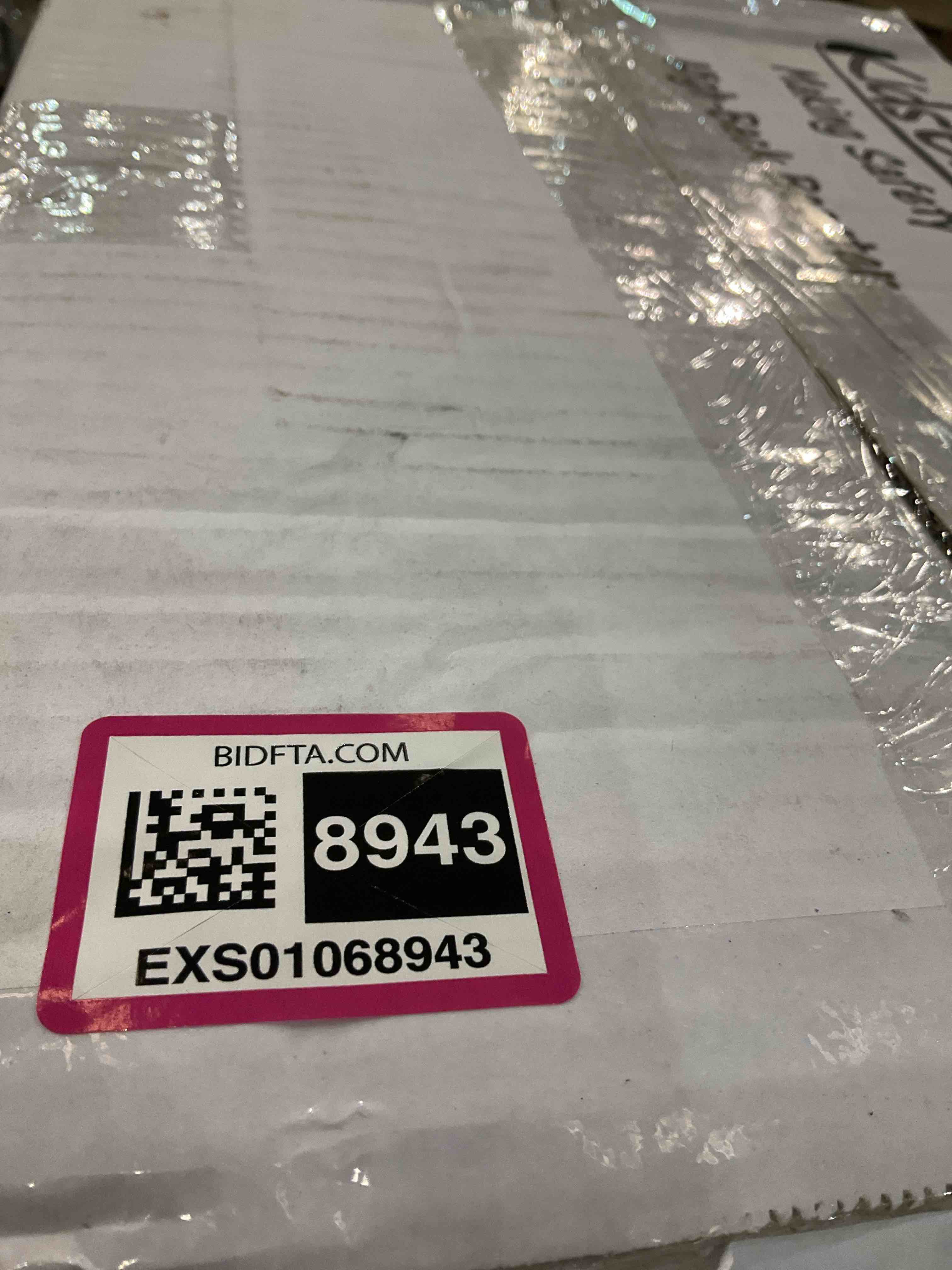 https://s3.amazonaws.com/lotting-images-prod/BargainHunt/EXS01068943_1709741356854.jpeg