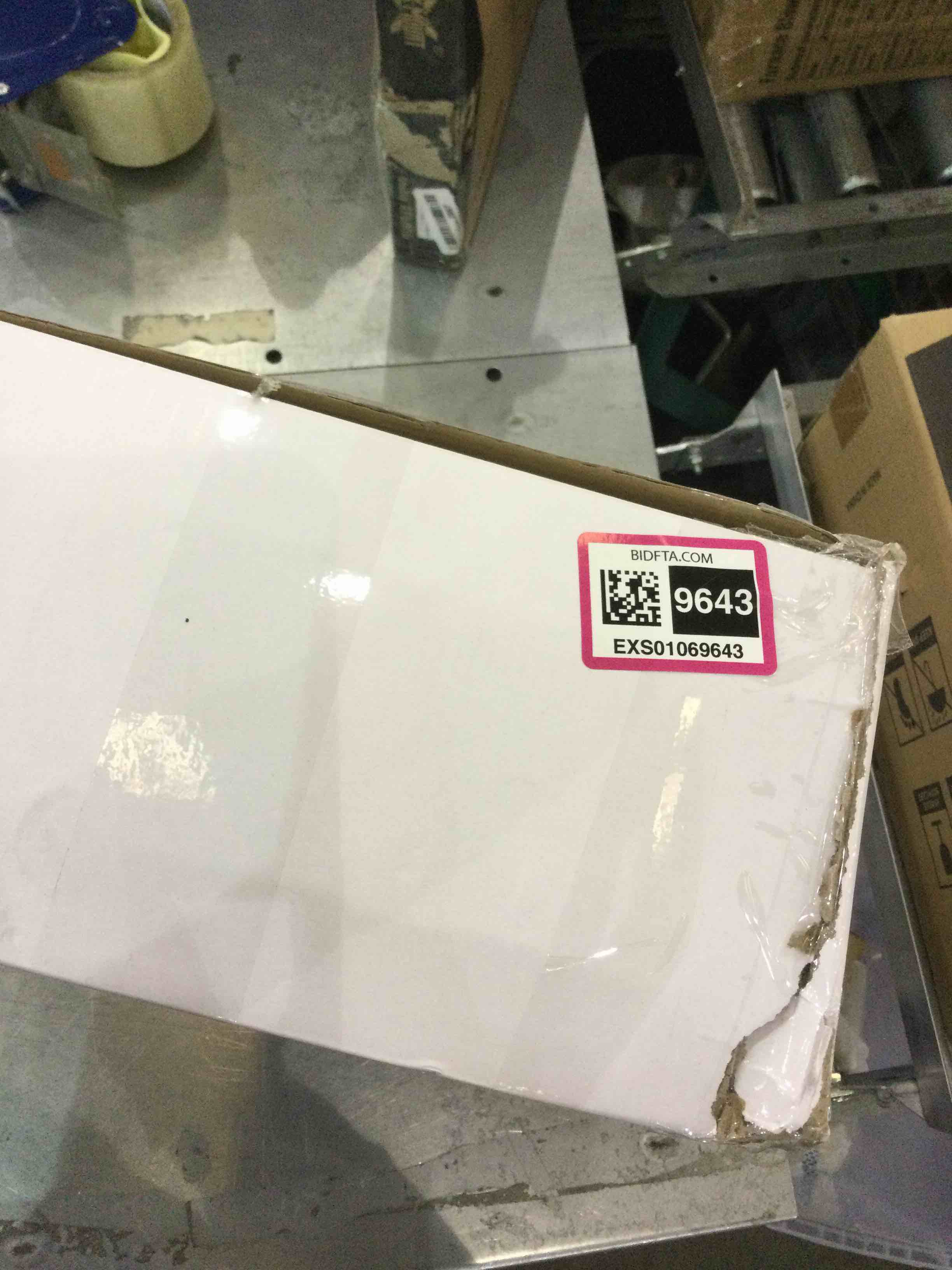 https://s3.amazonaws.com/lotting-images-prod/BargainHunt/EXS01069643_1707229891632.jpeg