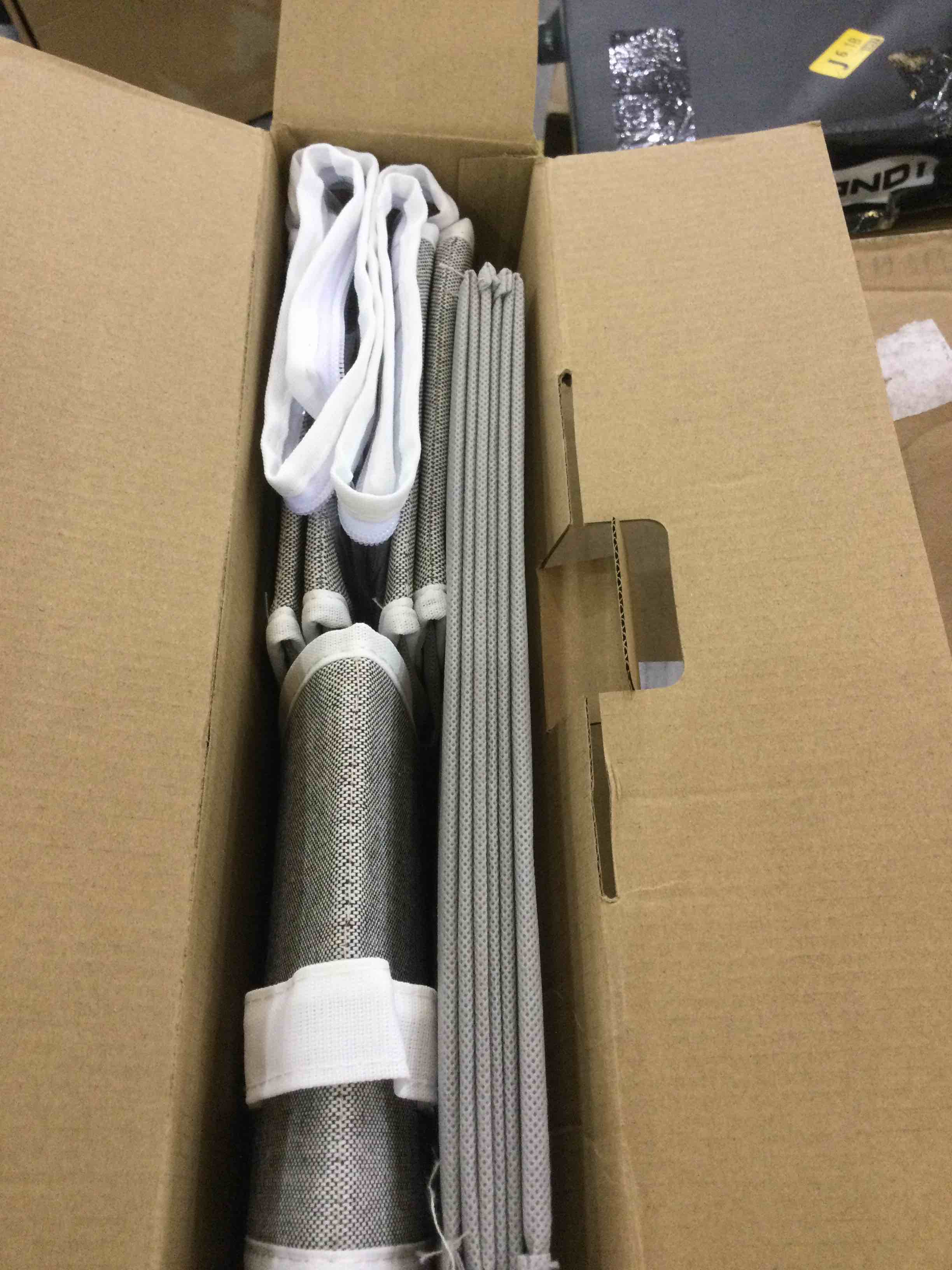 https://s3.amazonaws.com/lotting-images-prod/BargainHunt/EXS01069910_1707328899569.jpeg