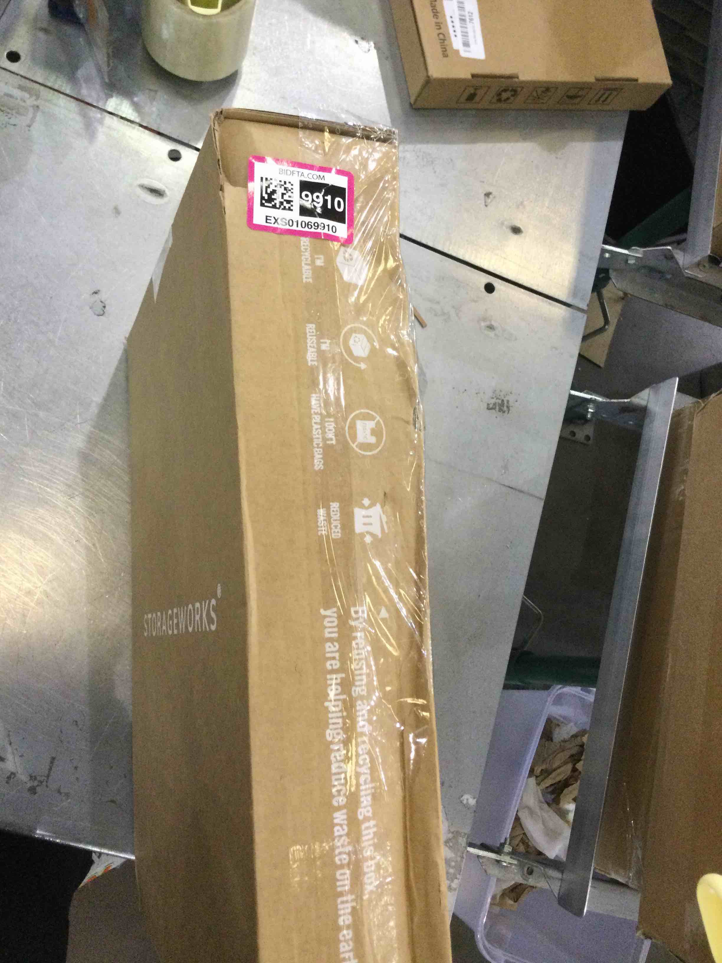 https://s3.amazonaws.com/lotting-images-prod/BargainHunt/EXS01069910_1707328955825.jpeg