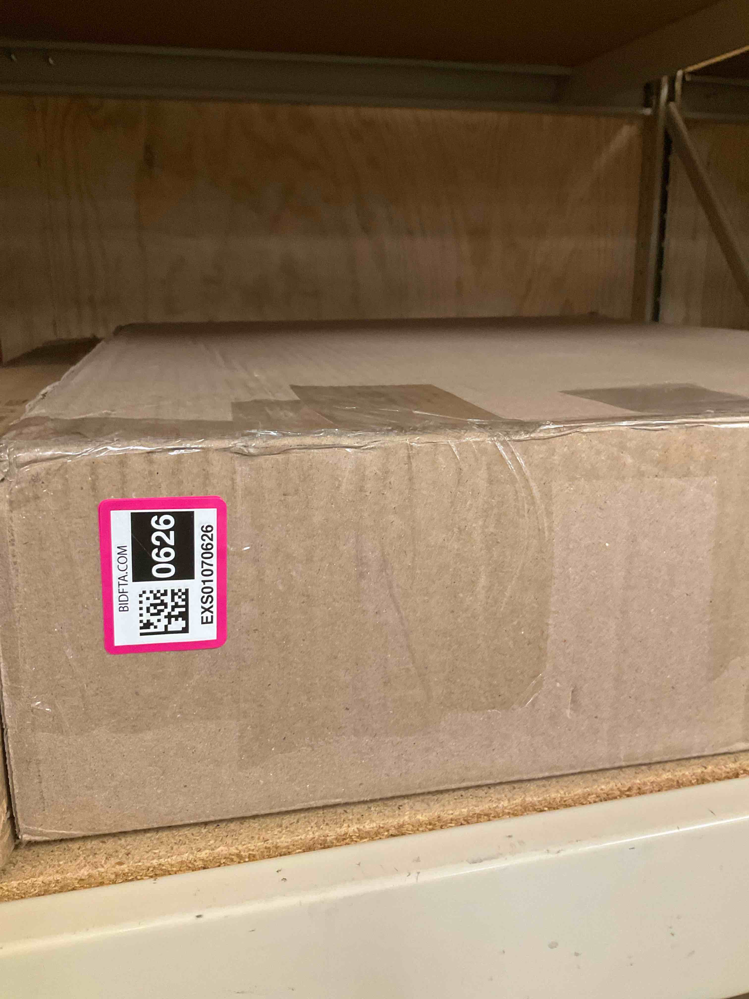 https://s3.amazonaws.com/lotting-images-prod/BargainHunt/EXS01070626_1721670069852.jpeg
