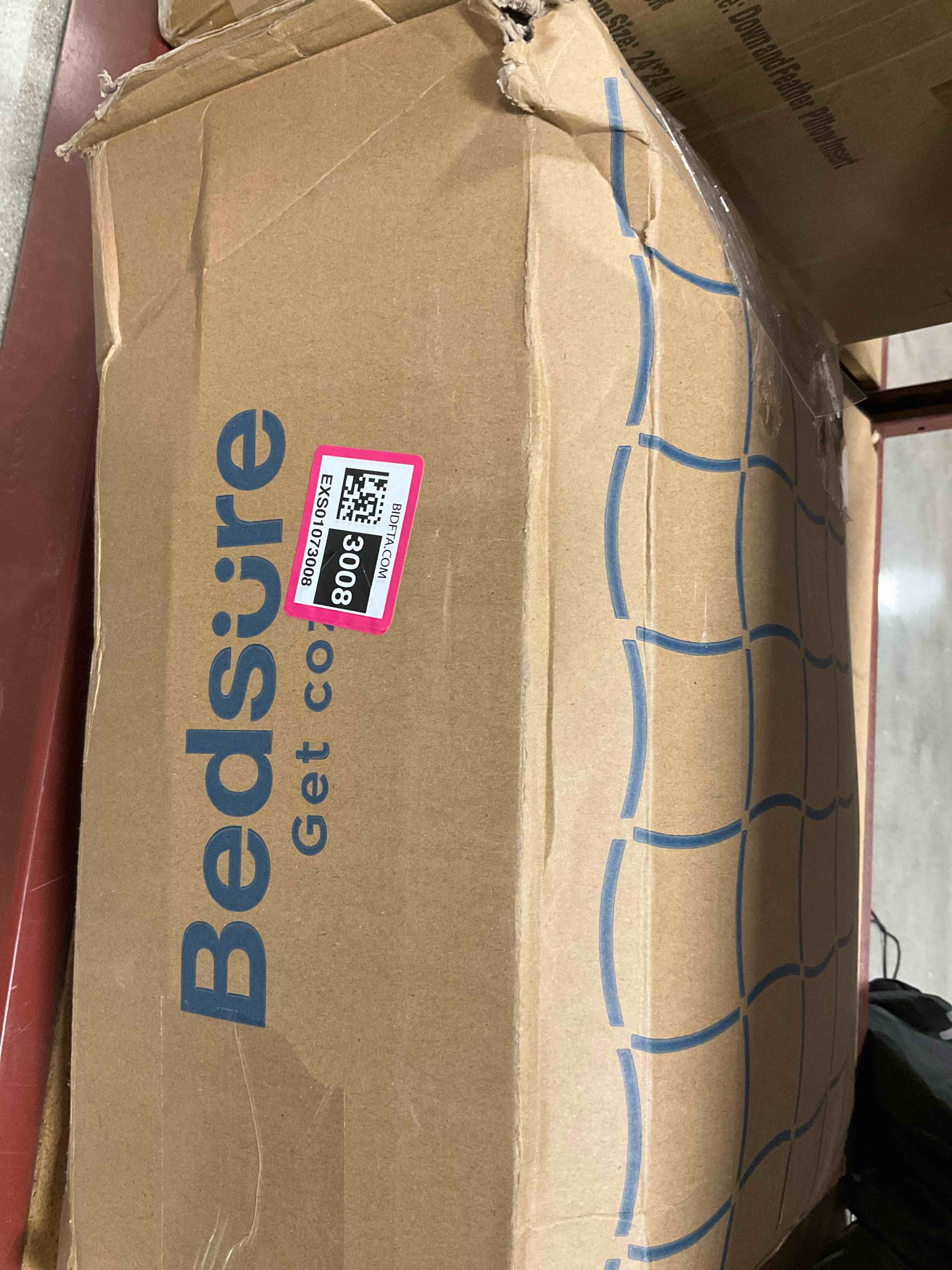 https://s3.amazonaws.com/lotting-images-prod/BargainHunt/EXS01073008_1713375196330.jpeg