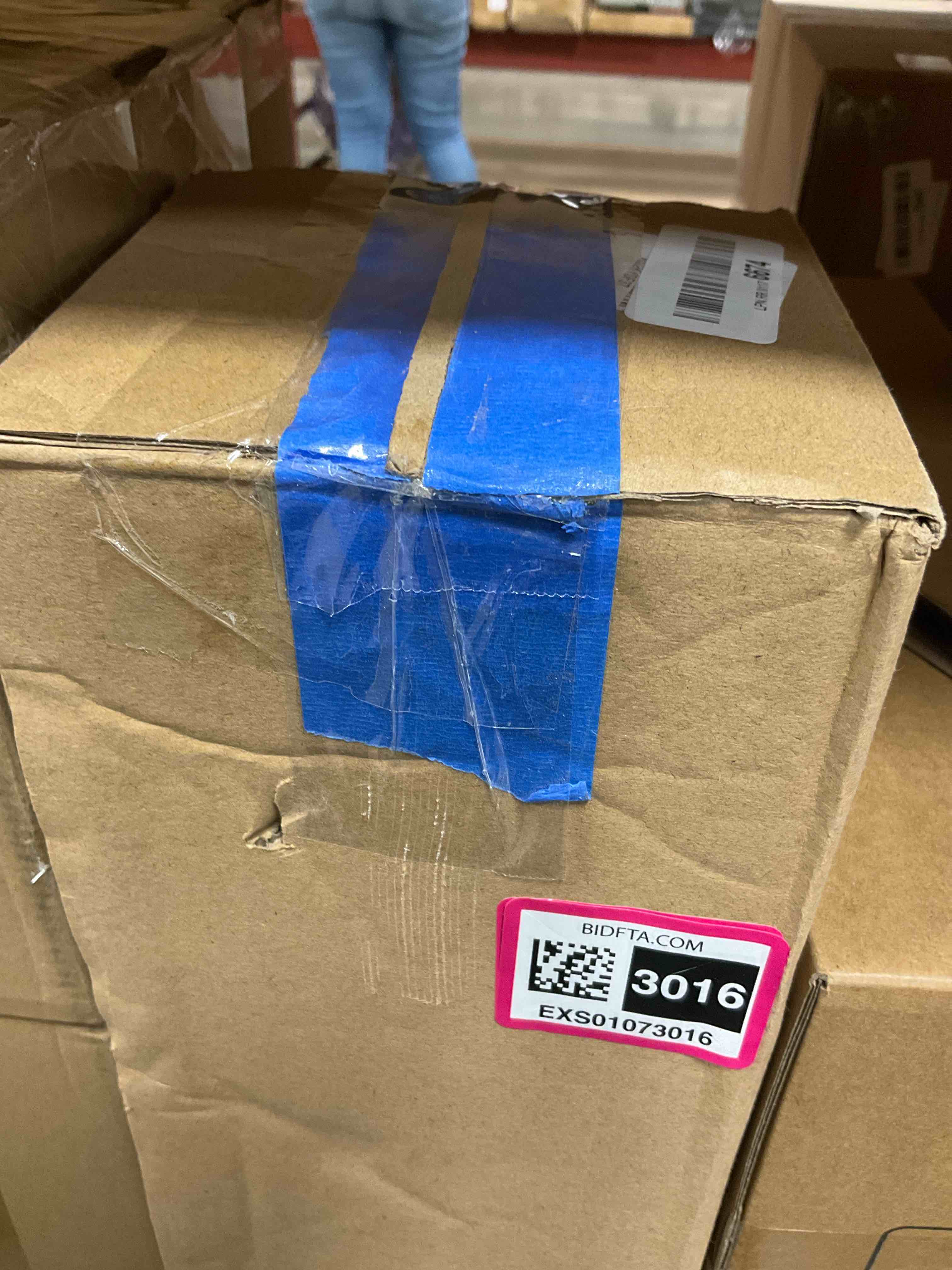 https://s3.amazonaws.com/lotting-images-prod/BargainHunt/EXS01073016_1713376337111.jpeg