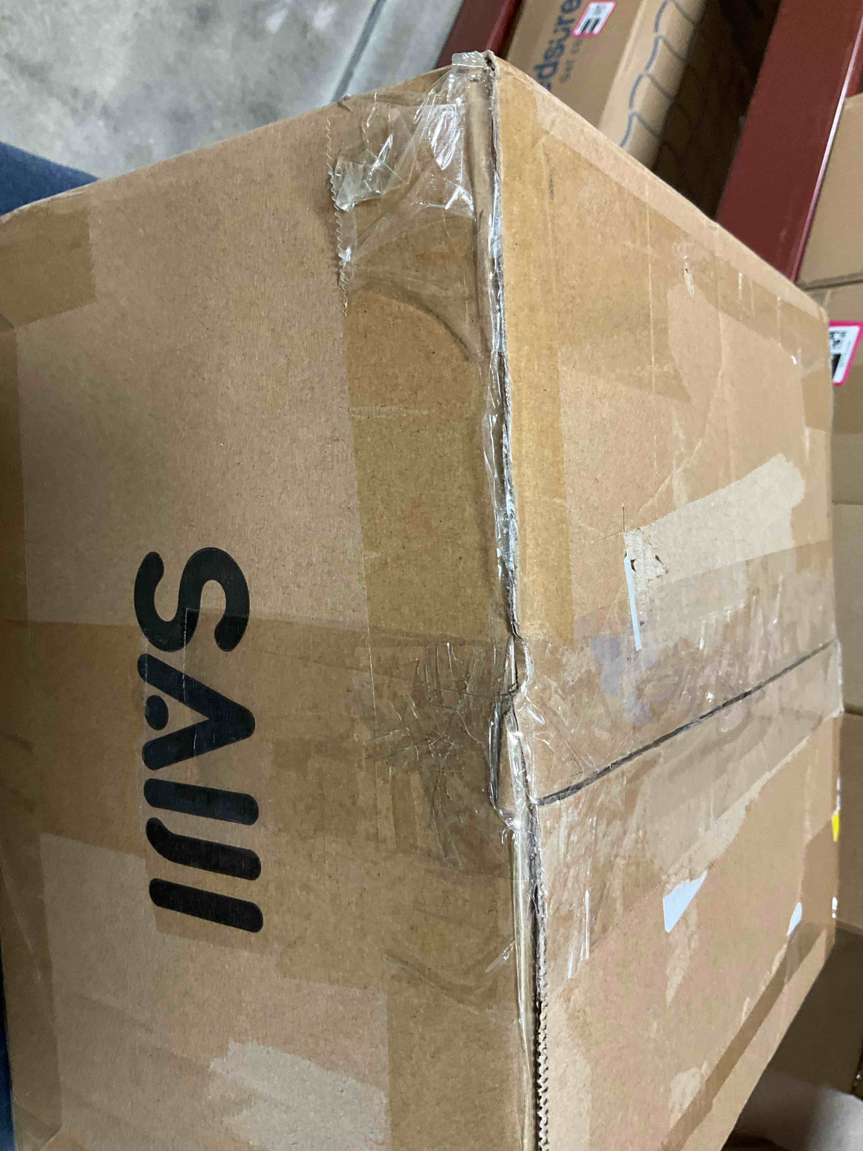 https://s3.amazonaws.com/lotting-images-prod/BargainHunt/EXS01073018_1713376786182.jpeg
