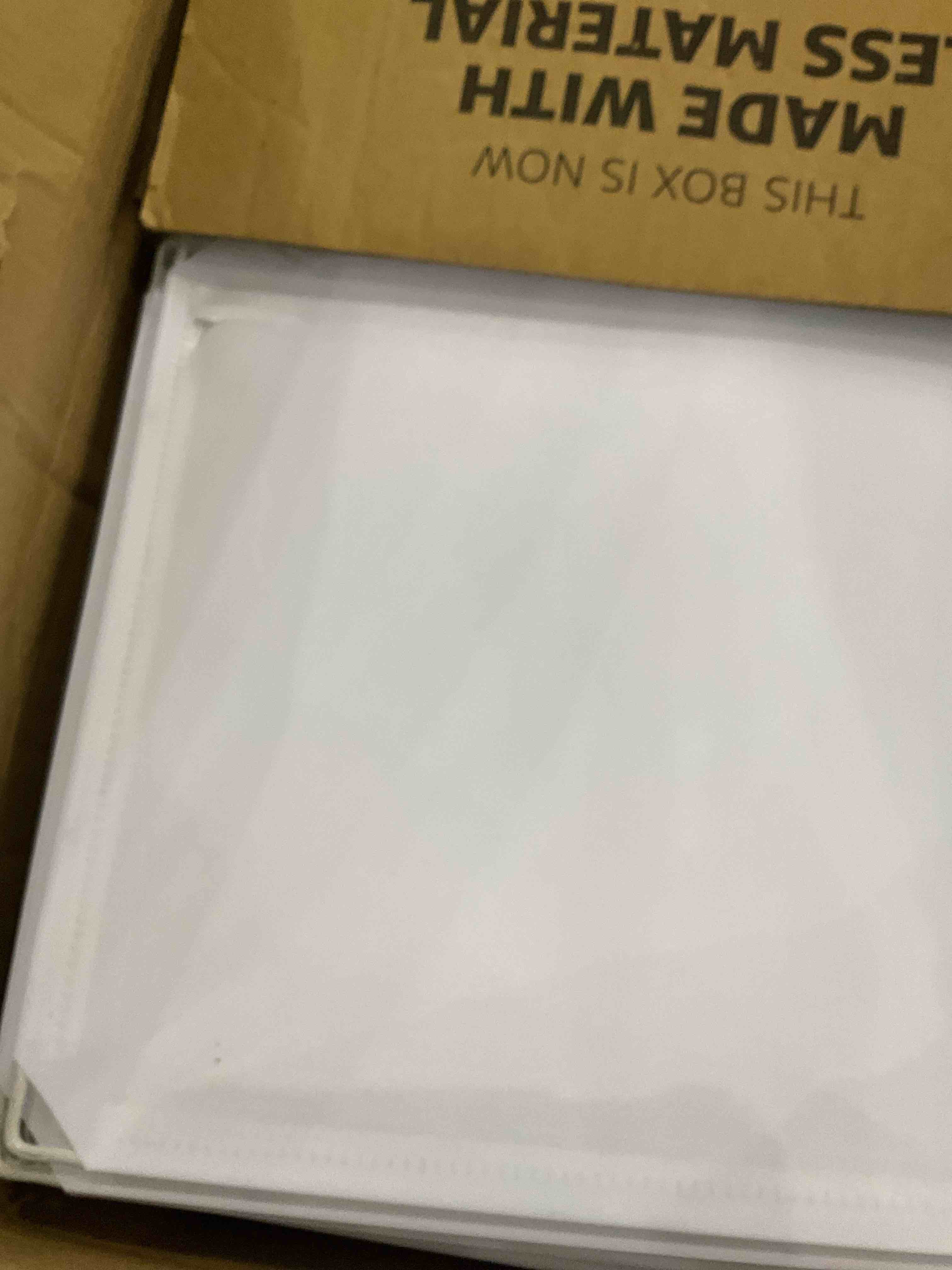 https://s3.amazonaws.com/lotting-images-prod/BargainHunt/EXS01078509_1709037089174.jpeg
