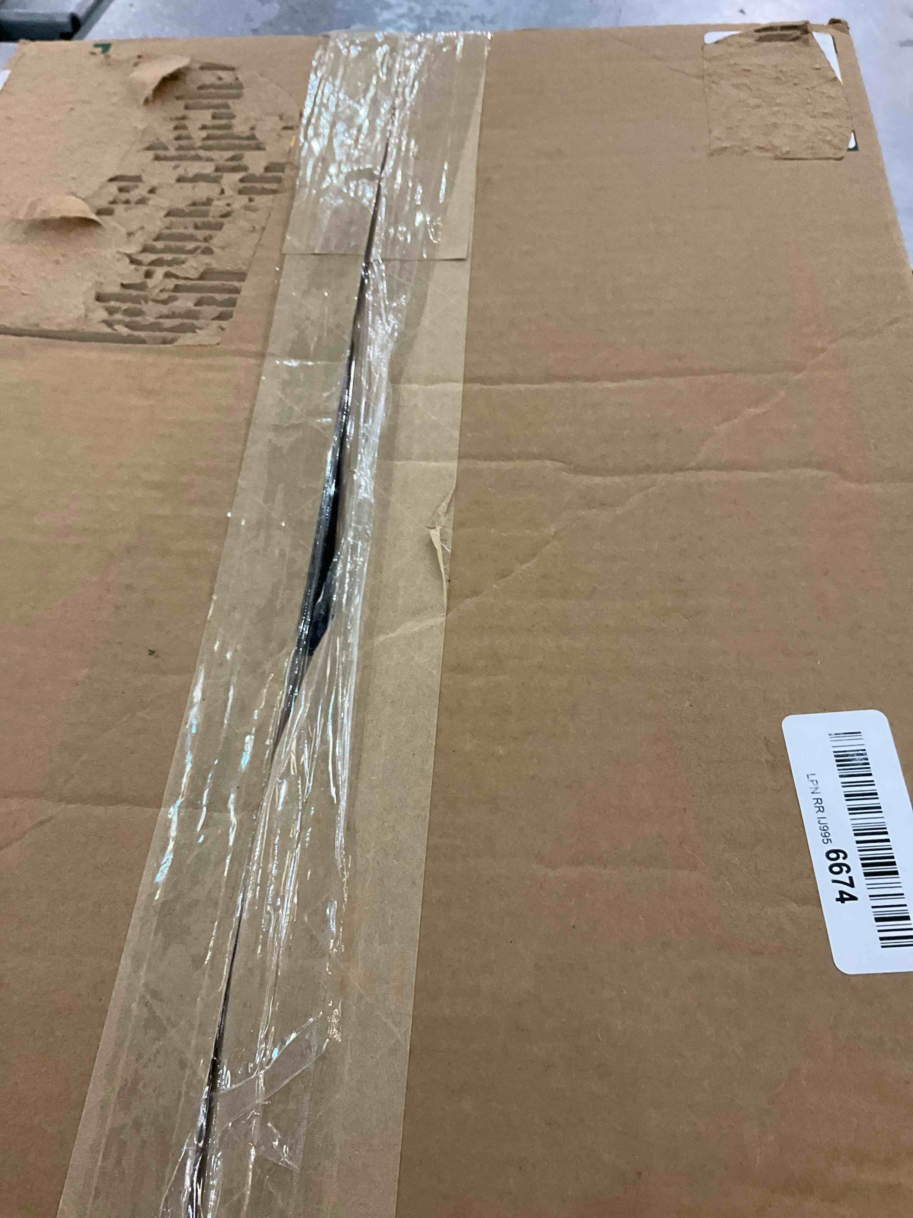 https://s3.amazonaws.com/lotting-images-prod/BargainHunt/EXS01078659_1709058950462.jpeg