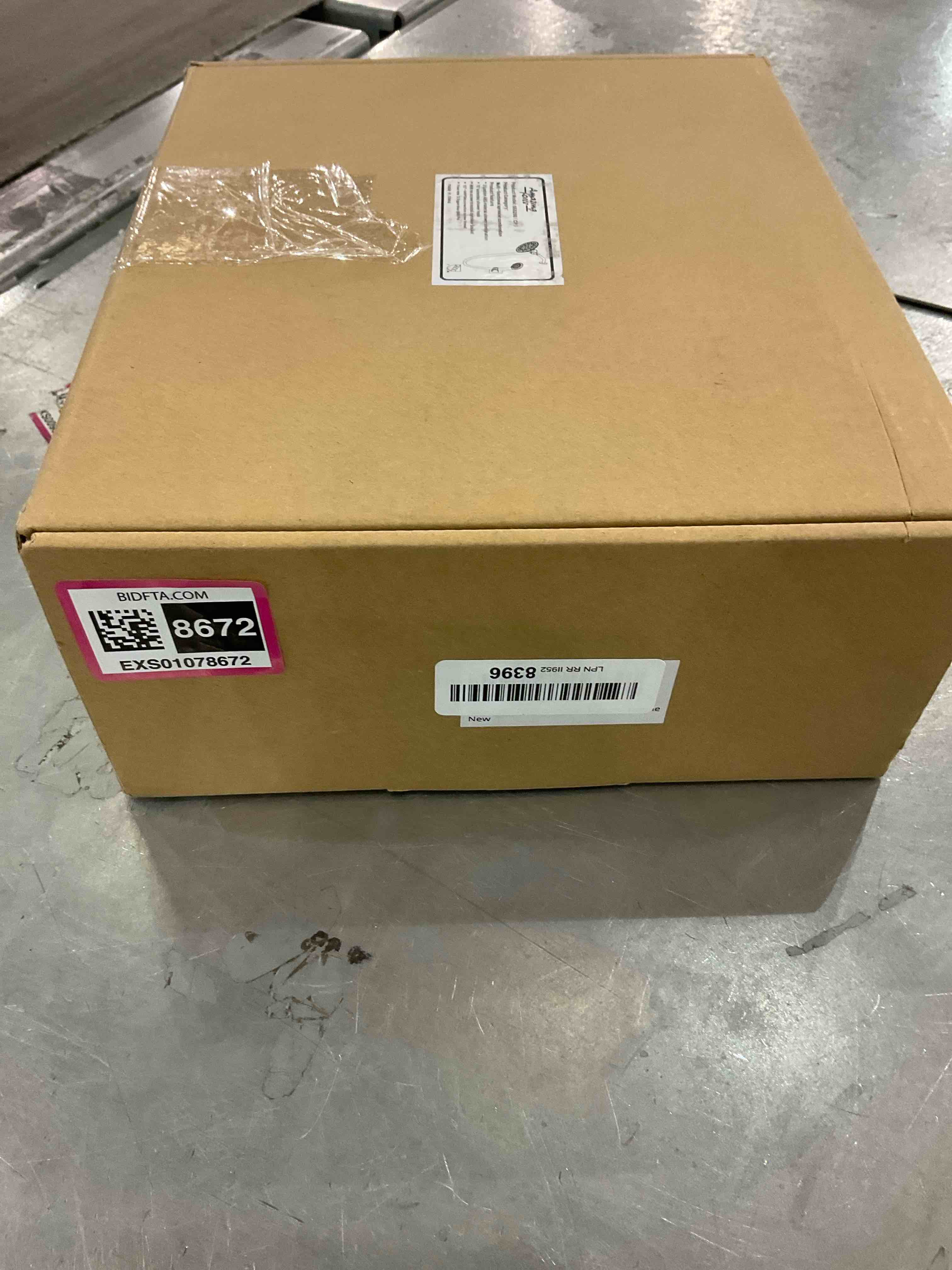 https://s3.amazonaws.com/lotting-images-prod/BargainHunt/EXS01078672_1709061682822.jpeg