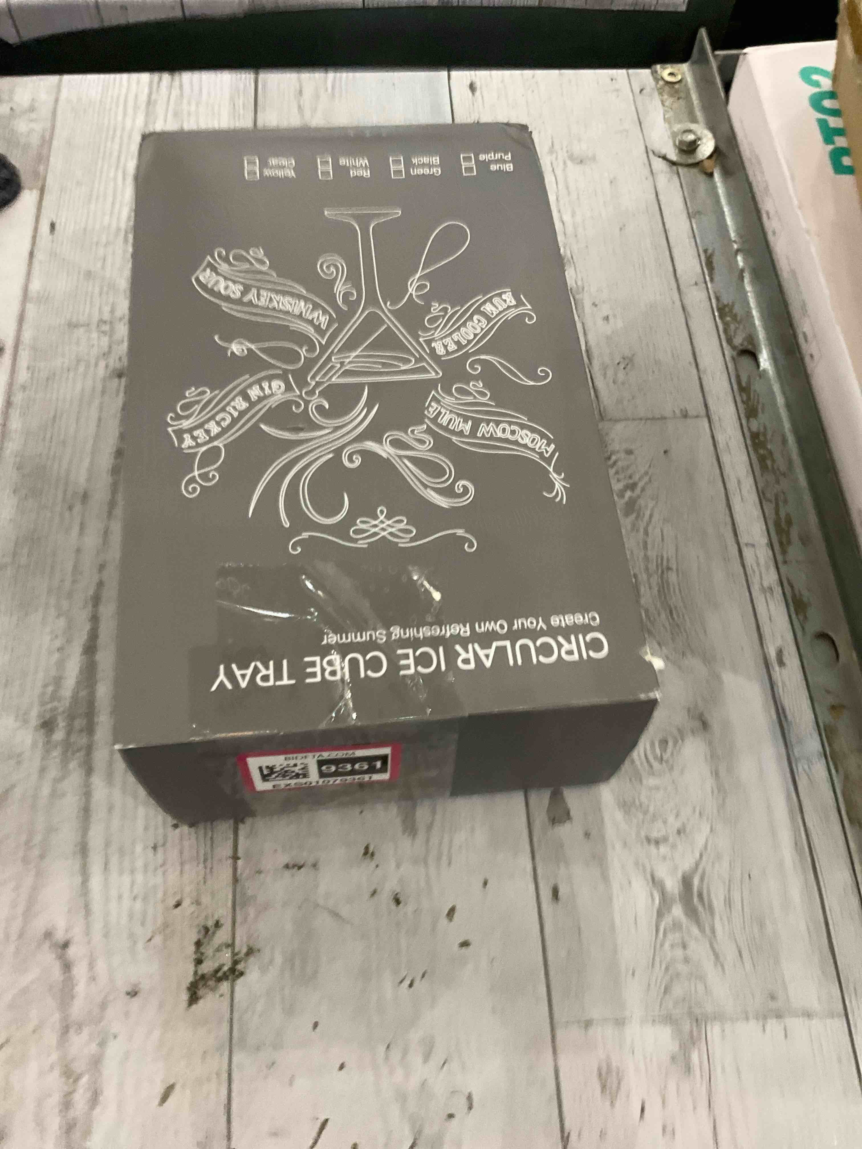 https://s3.amazonaws.com/lotting-images-prod/BargainHunt/EXS01079361_1706640495589.jpeg