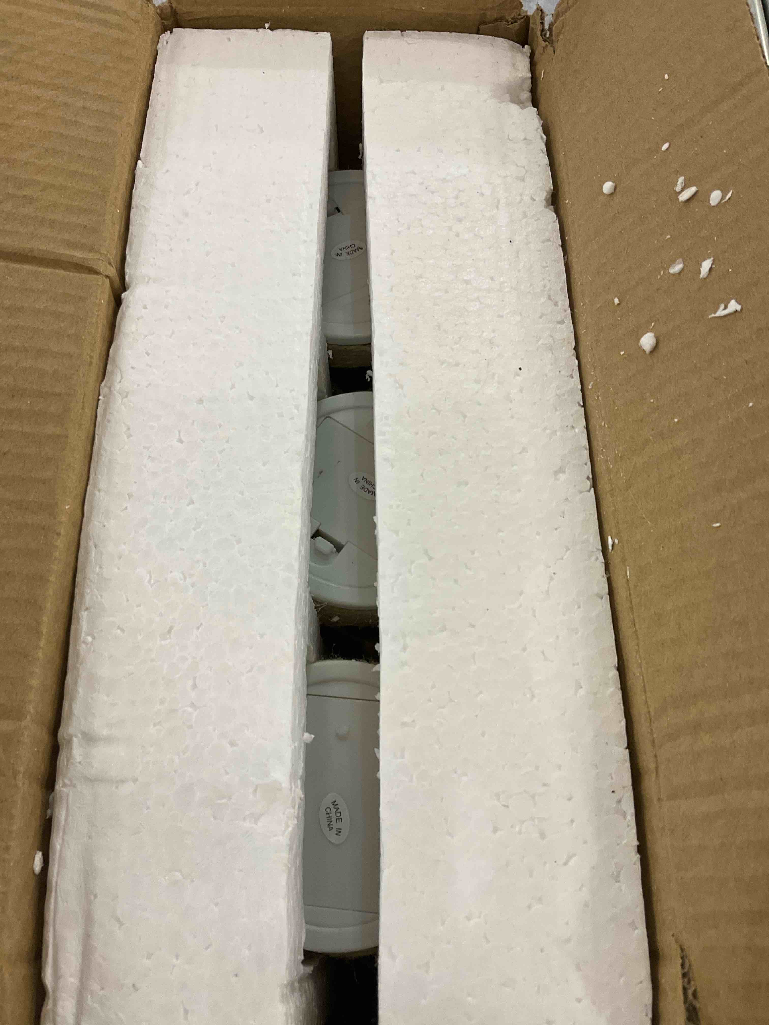 https://s3.amazonaws.com/lotting-images-prod/BargainHunt/EXS01079362_1706640562289.jpeg
