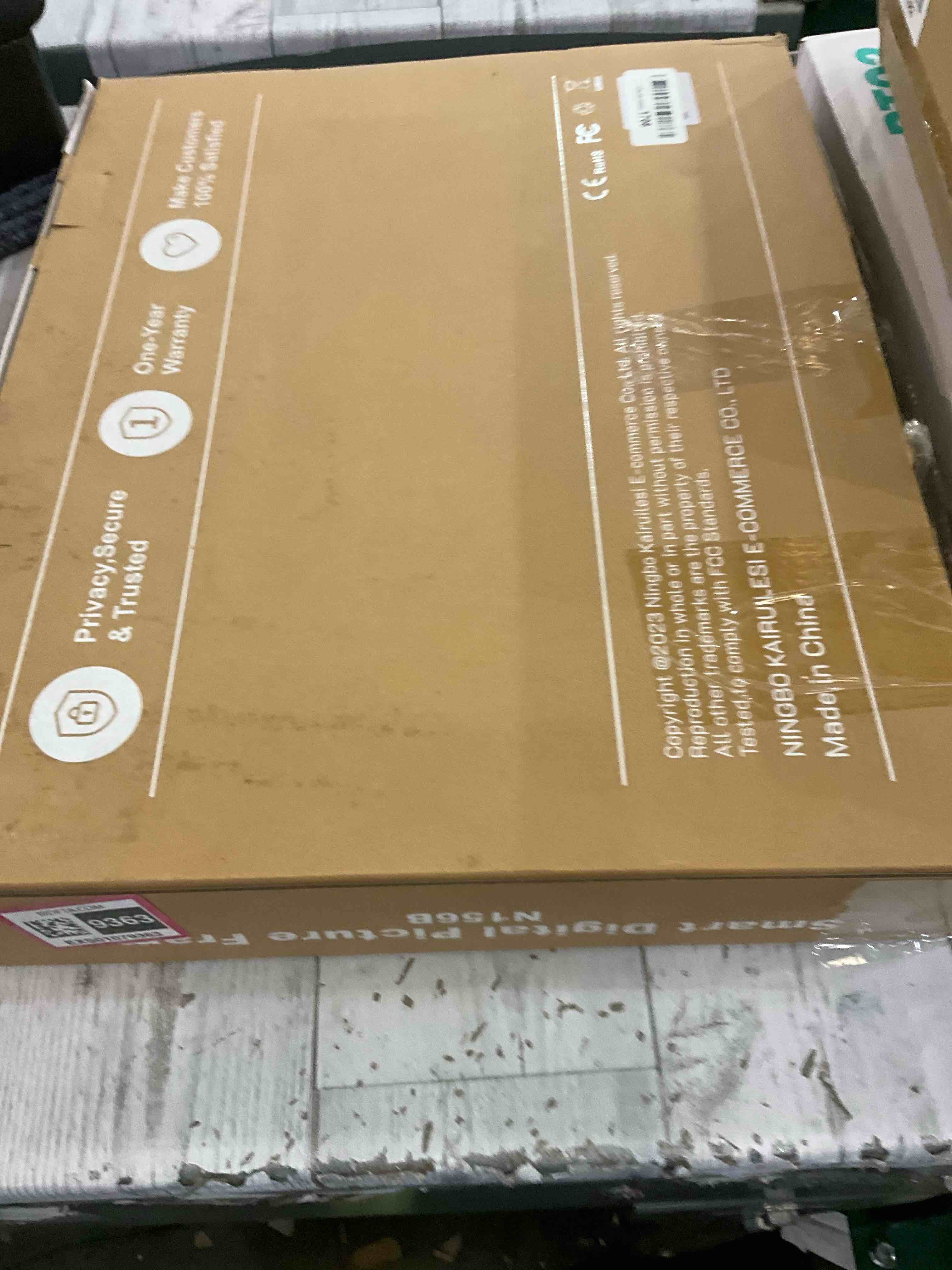 https://s3.amazonaws.com/lotting-images-prod/BargainHunt/EXS01079363_1706640699854.jpeg
