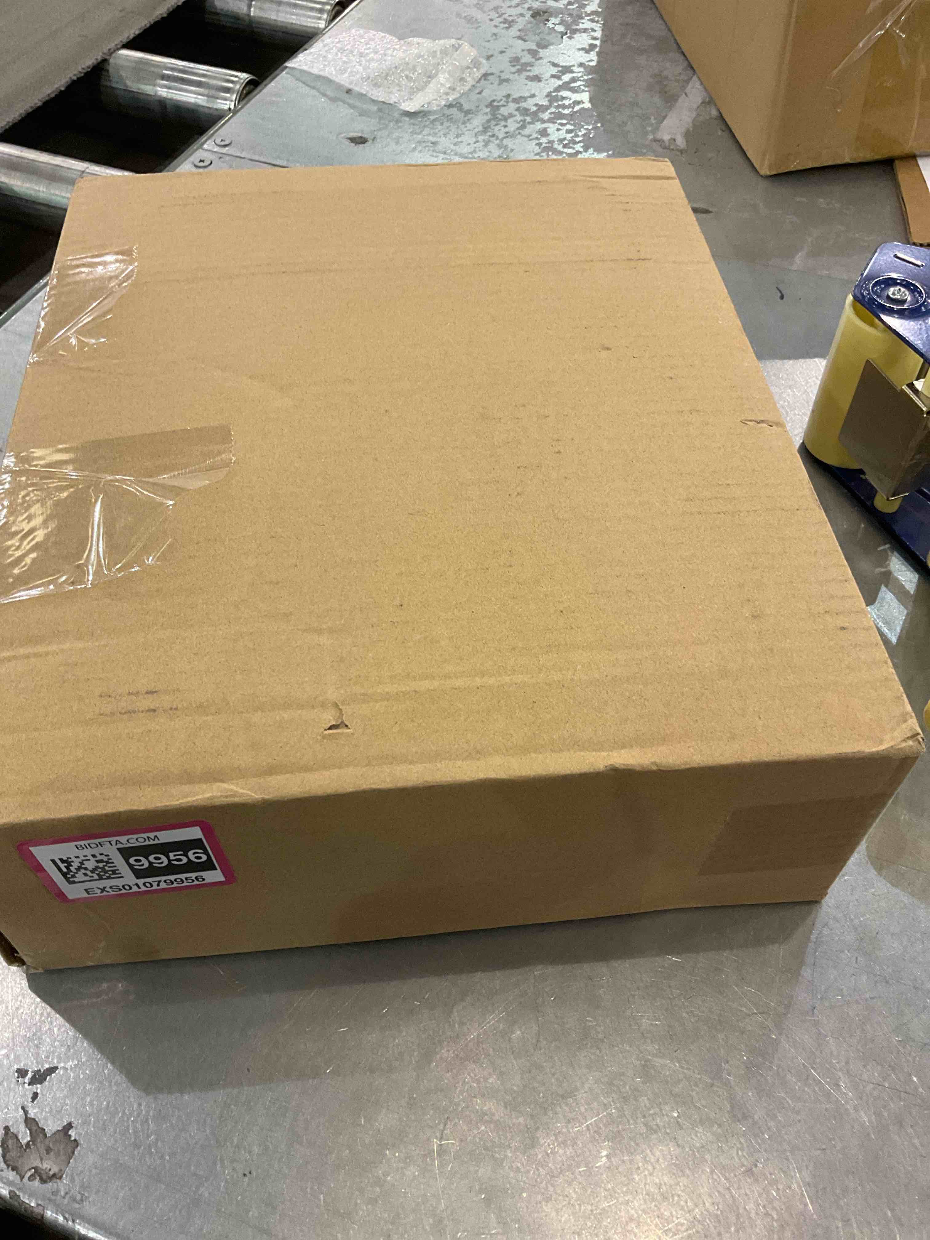 https://s3.amazonaws.com/lotting-images-prod/BargainHunt/EXS01079956_1706624540488.jpeg