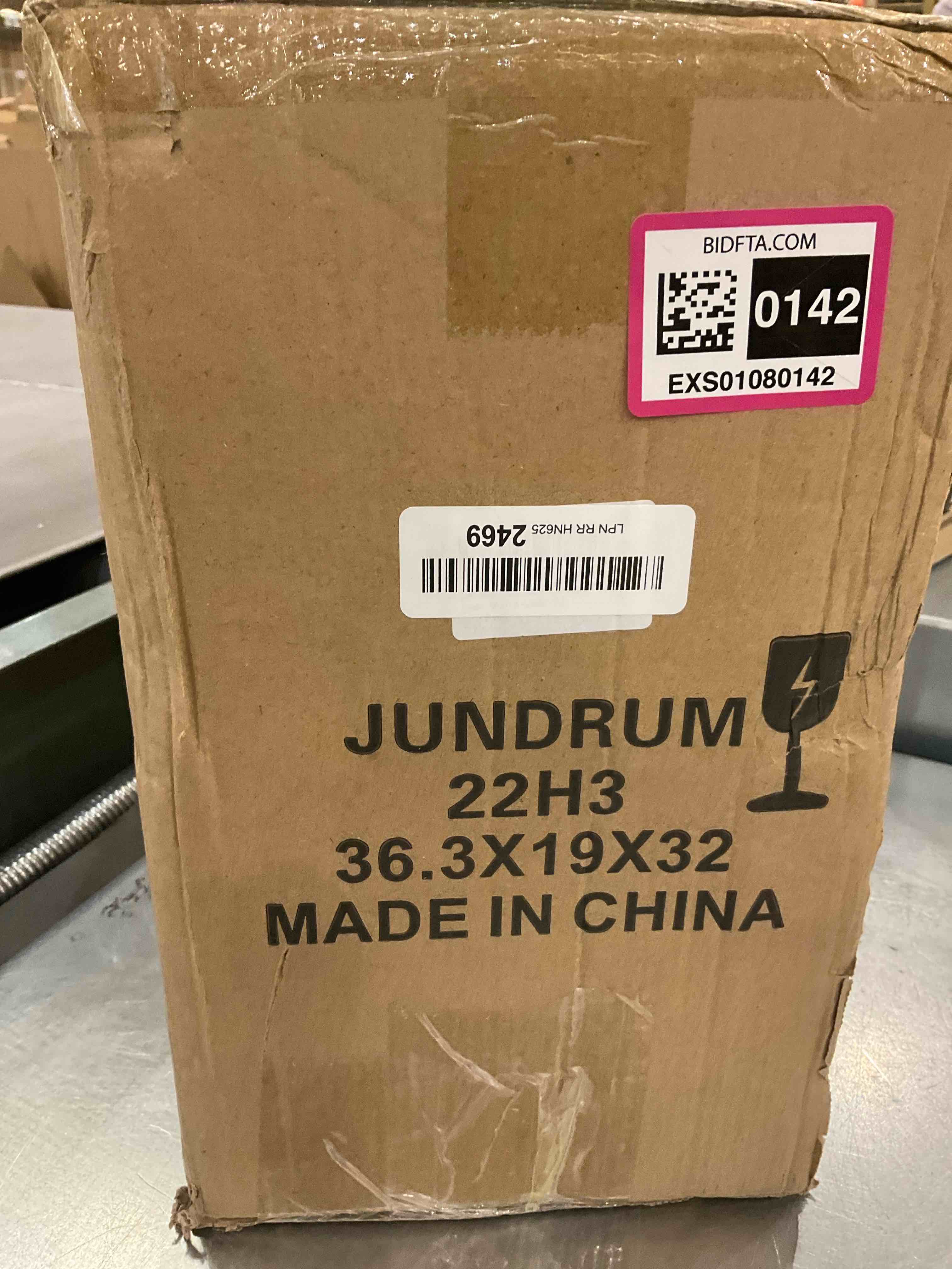 https://s3.amazonaws.com/lotting-images-prod/BargainHunt/EXS01080142_1707853086049.jpeg