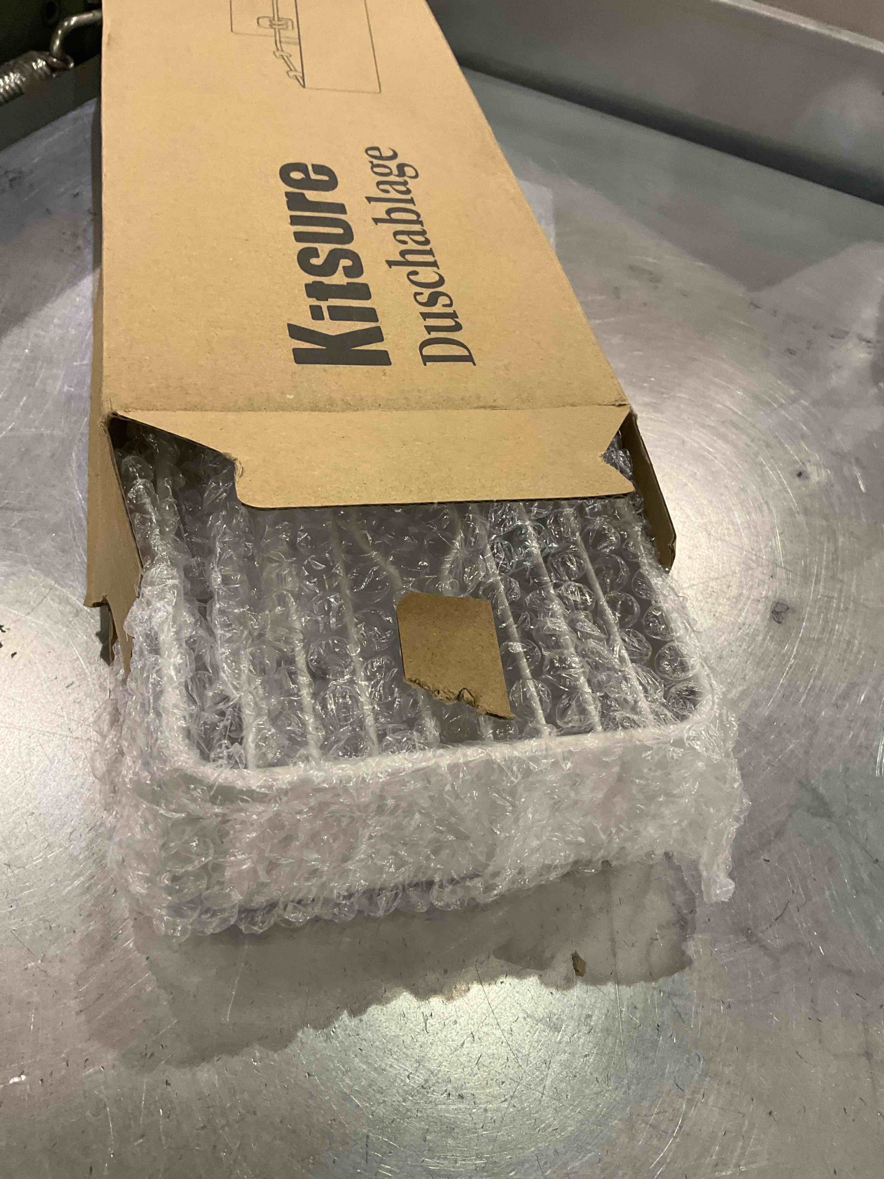 https://s3.amazonaws.com/lotting-images-prod/BargainHunt/EXS01080230_1707918415102.jpeg