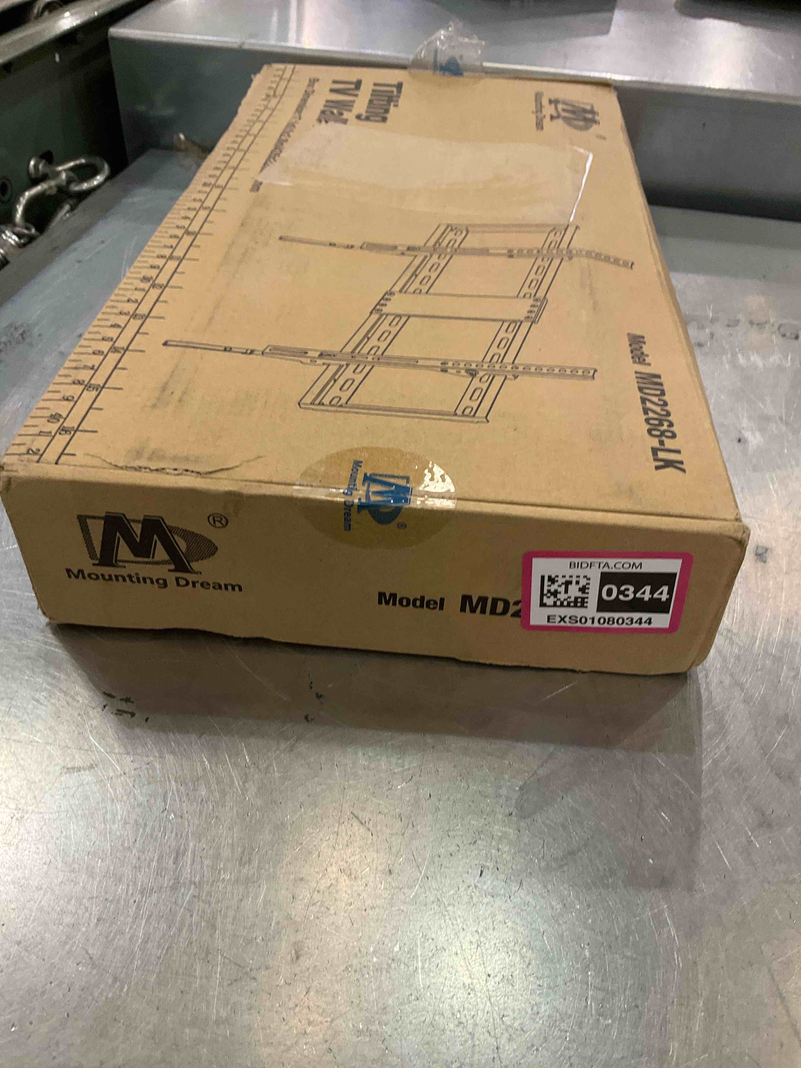 https://s3.amazonaws.com/lotting-images-prod/BargainHunt/EXS01080344_1707936589067.jpeg