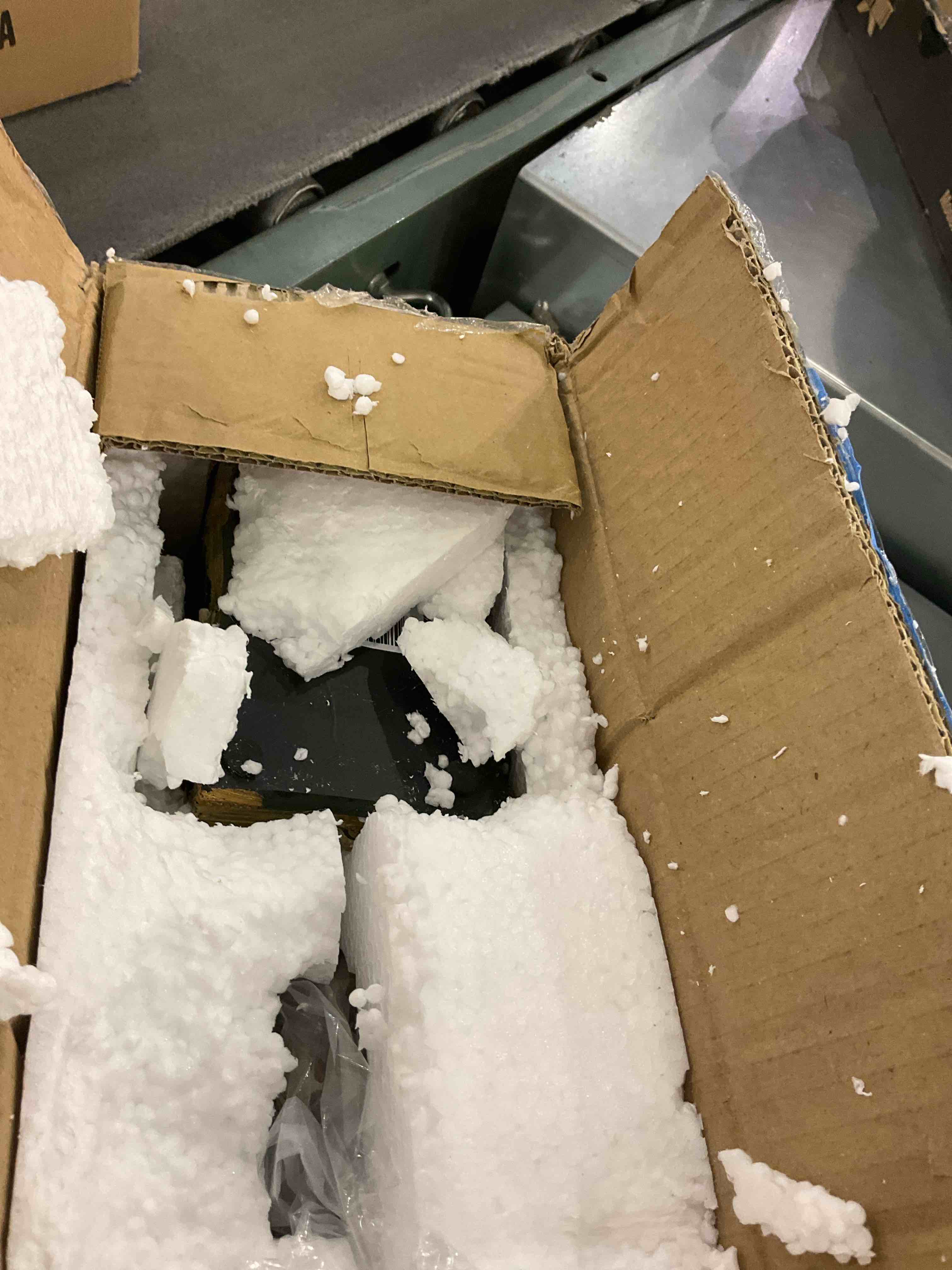 https://s3.amazonaws.com/lotting-images-prod/BargainHunt/EXS01080434_1708004072410.jpeg
