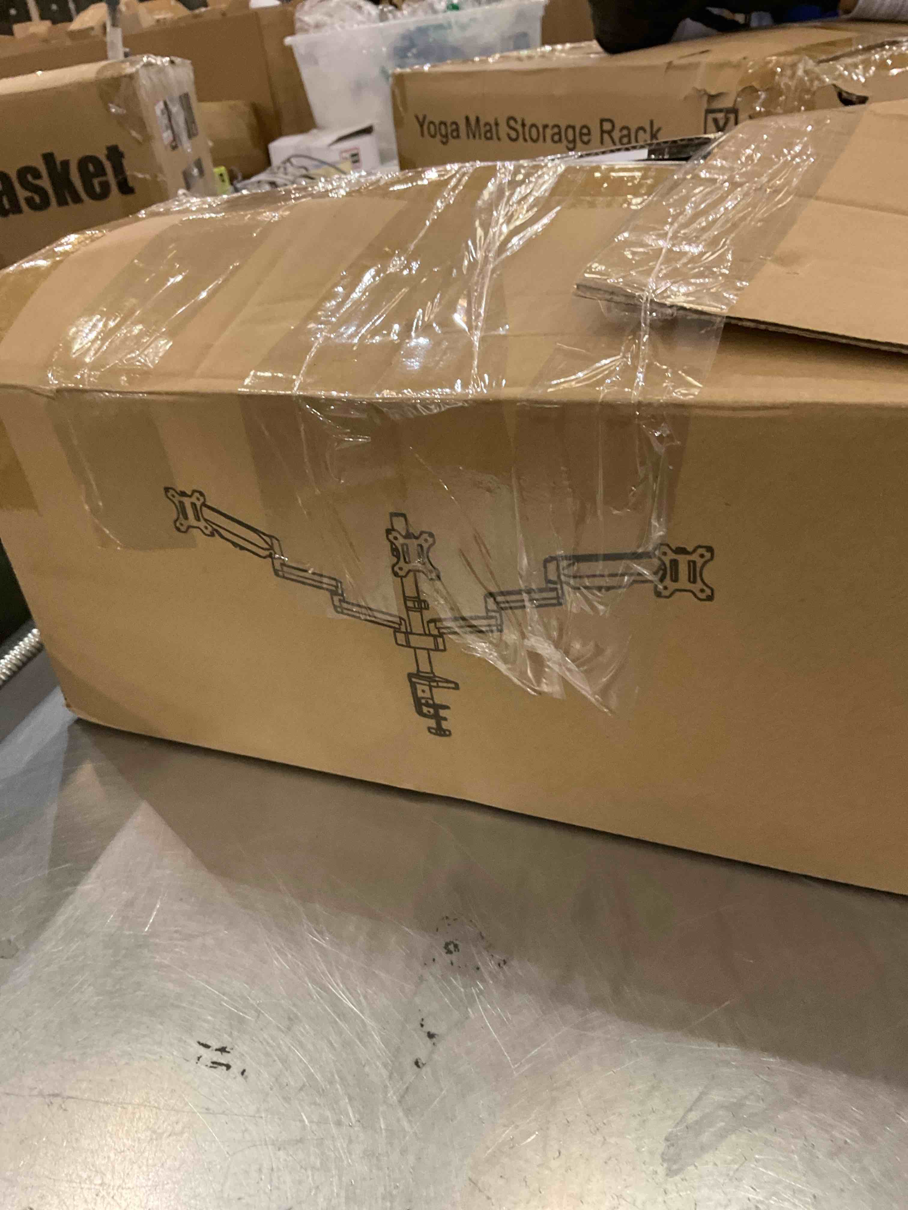 https://s3.amazonaws.com/lotting-images-prod/BargainHunt/EXS01080476_1708010666331.jpeg