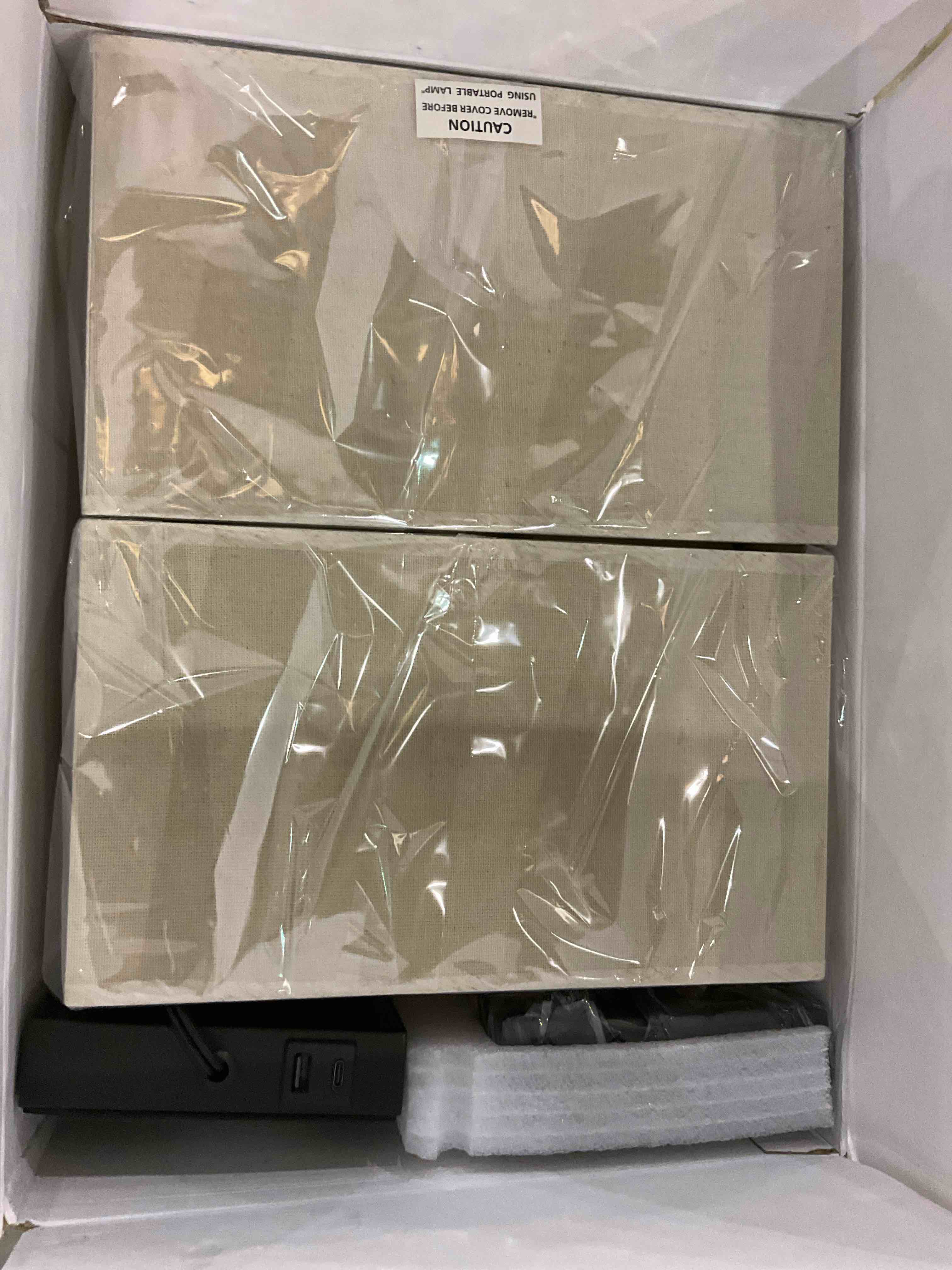 https://s3.amazonaws.com/lotting-images-prod/BargainHunt/EXS01080729_1708624076751.jpeg