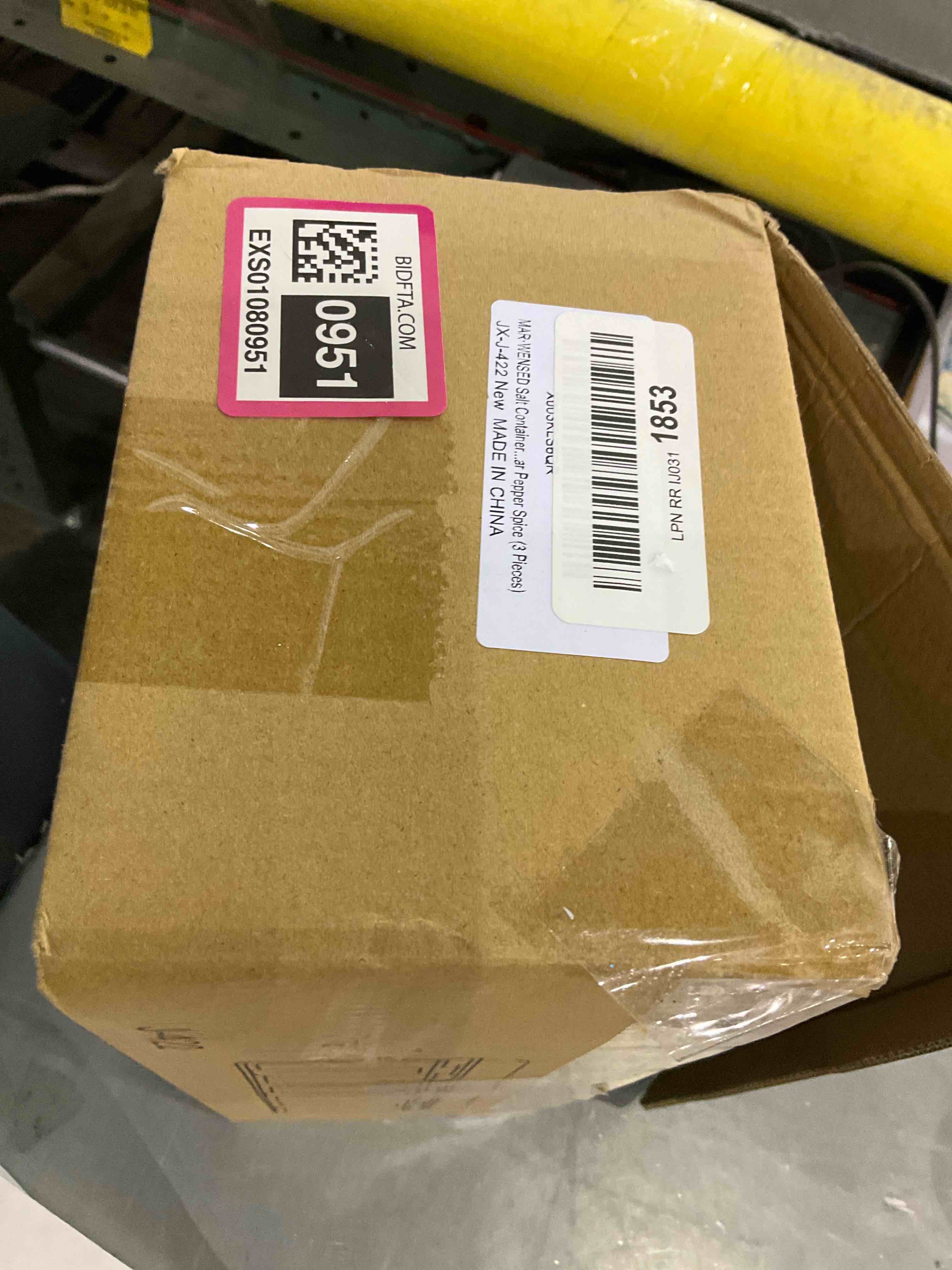 MAR·WENSED Salt Container With Lid And Spoon, Clear Seasoning Rack Spice Pots, 3 Piece Seasoning Box For Home Kitchen Café Storing Salt Sugar Pepper Spice (3 Pieces)