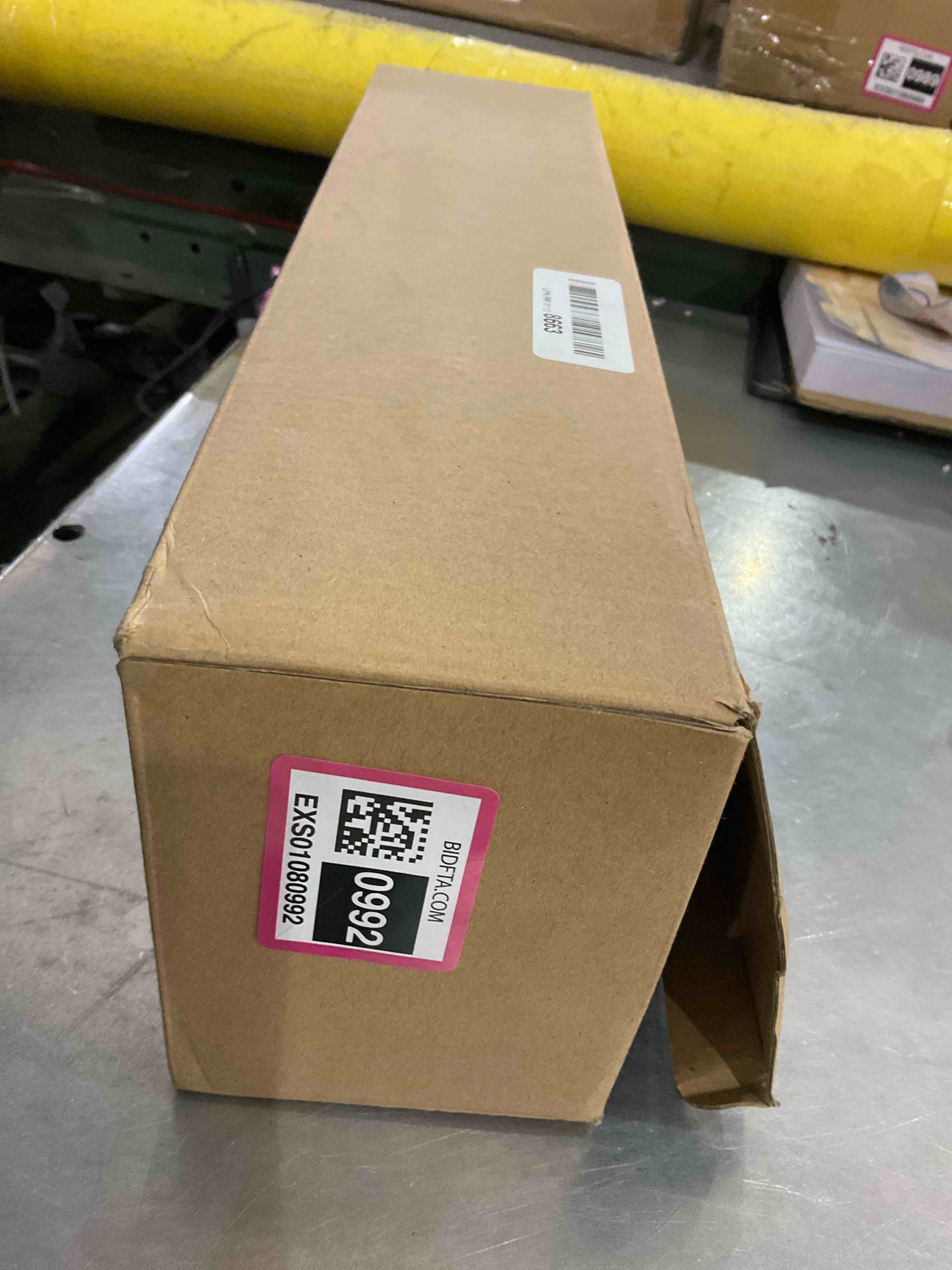 https://s3.amazonaws.com/lotting-images-prod/BargainHunt/EXS01080992_1709047253752.jpeg