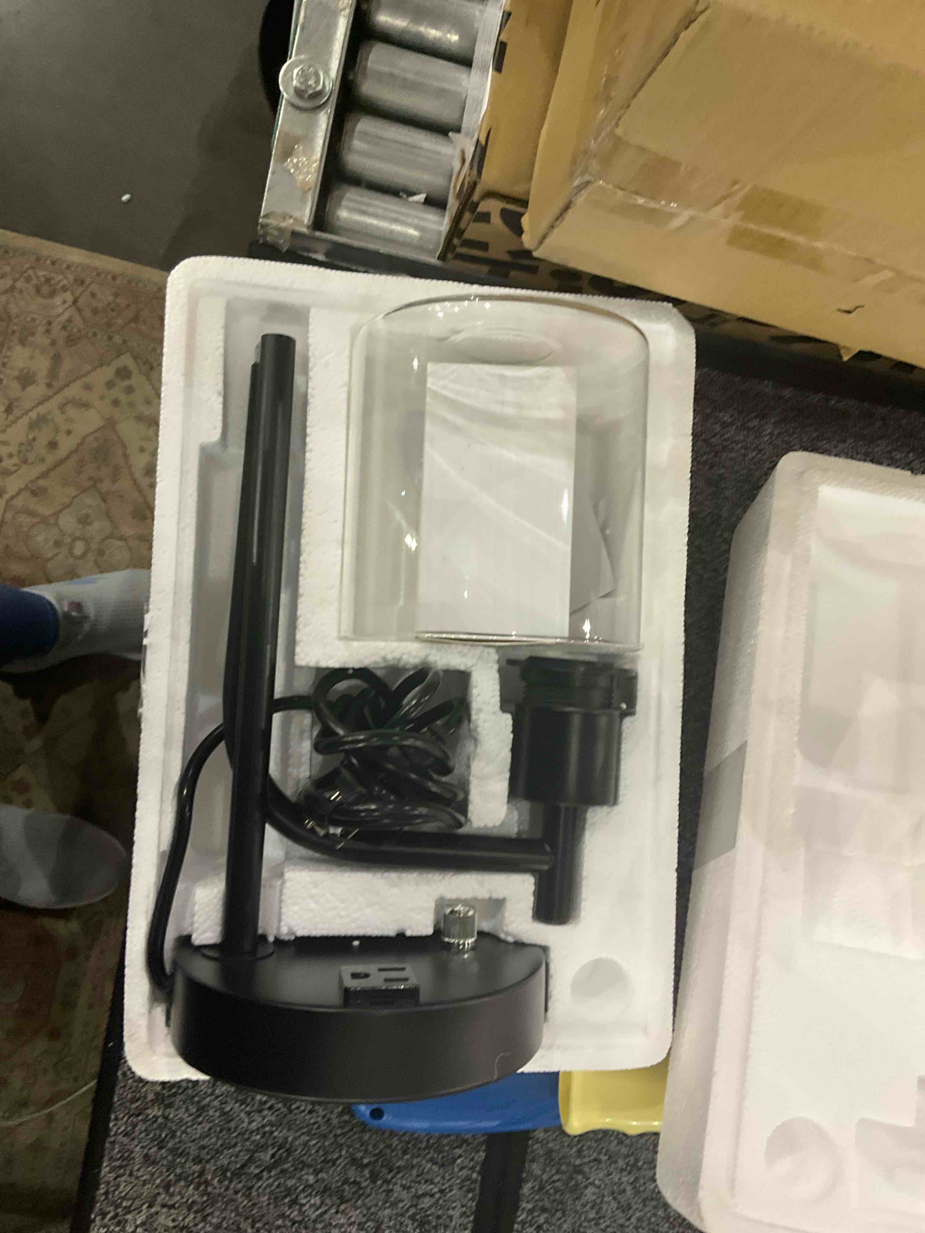 https://s3.amazonaws.com/lotting-images-prod/BargainHunt/EXS01081003_1707999584595.jpeg