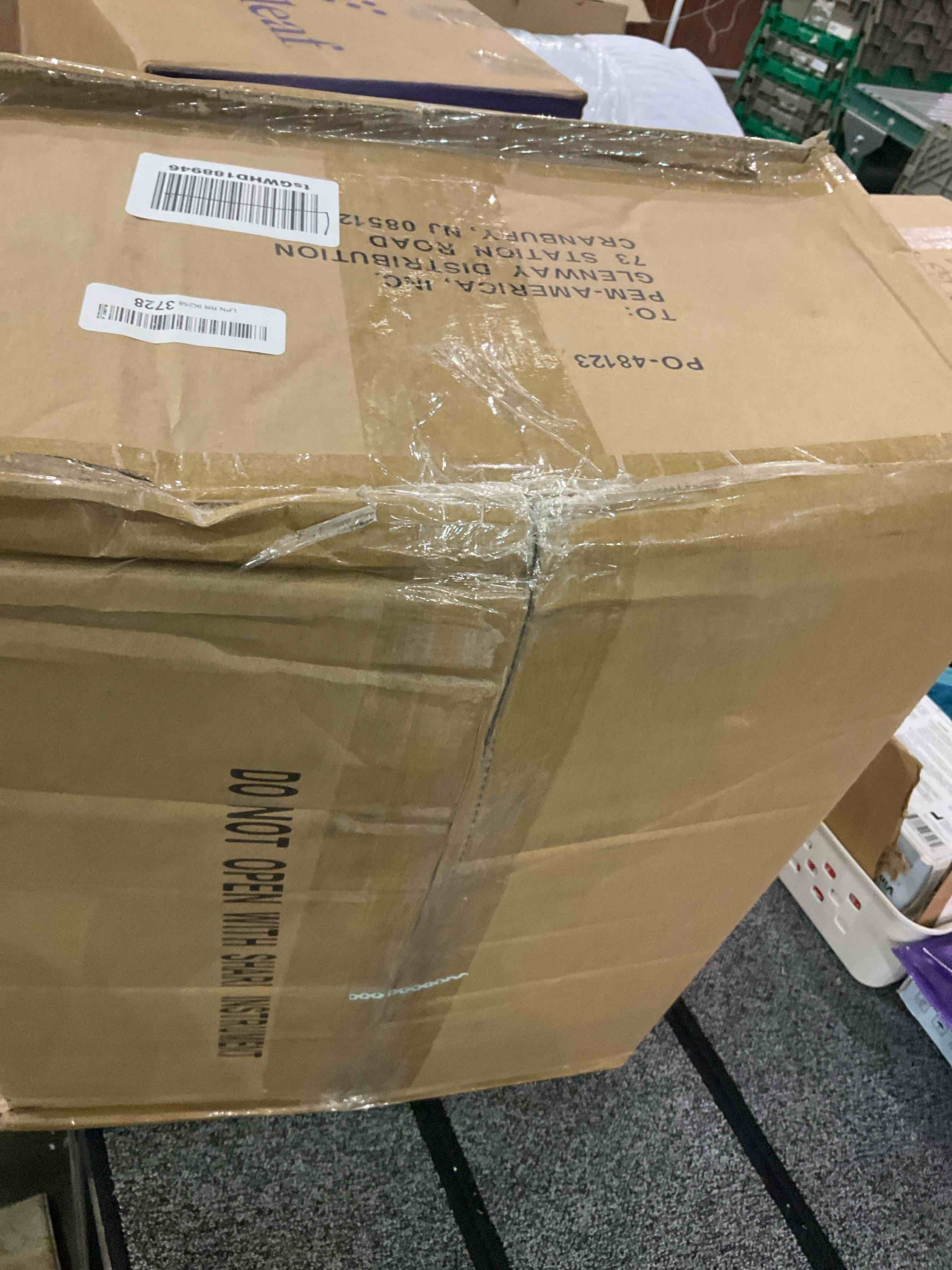 https://s3.amazonaws.com/lotting-images-prod/BargainHunt/EXS01081130_1708090593763.jpeg