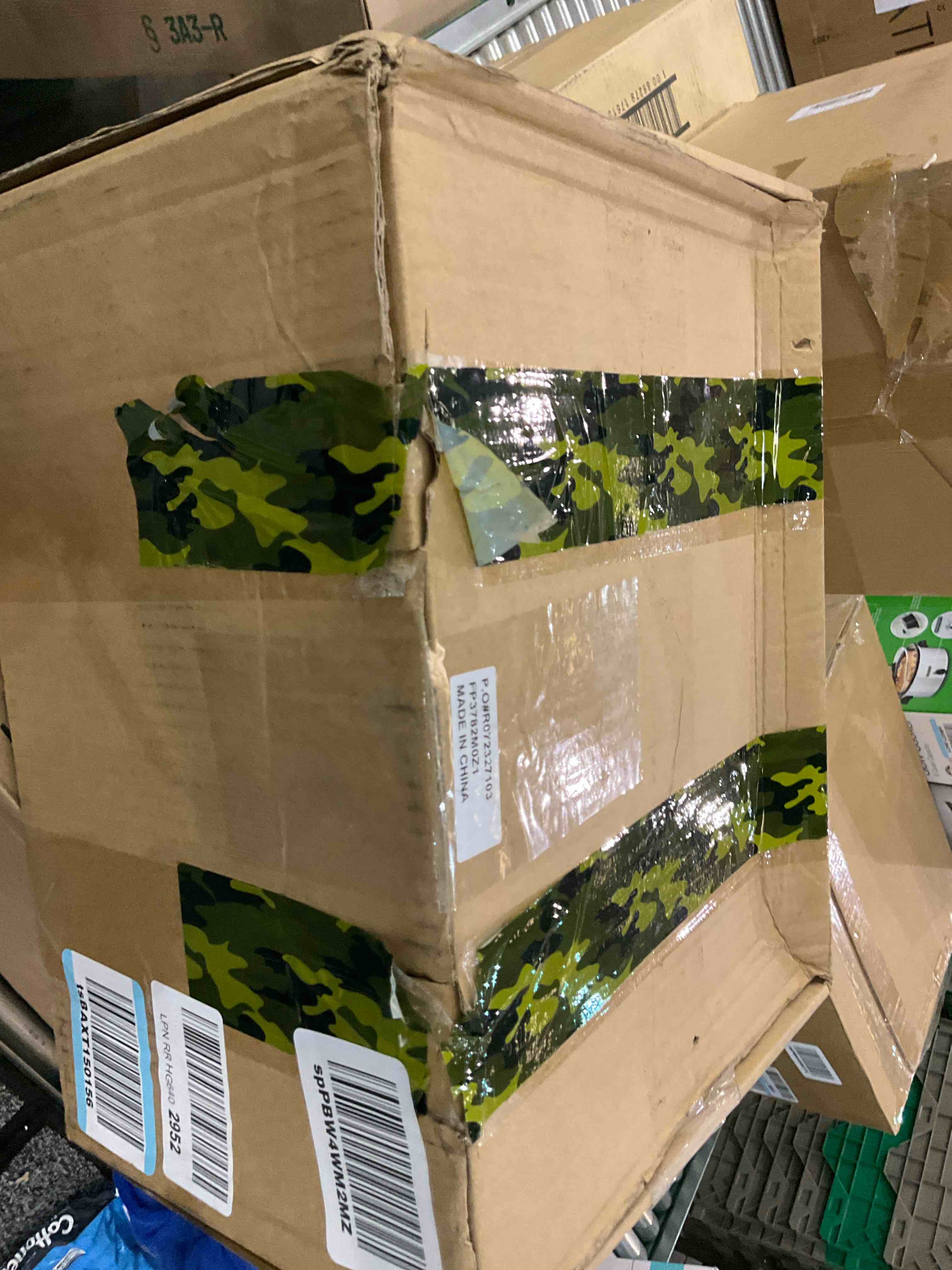 https://s3.amazonaws.com/lotting-images-prod/BargainHunt/EXS01081187_1708109161649.jpeg
