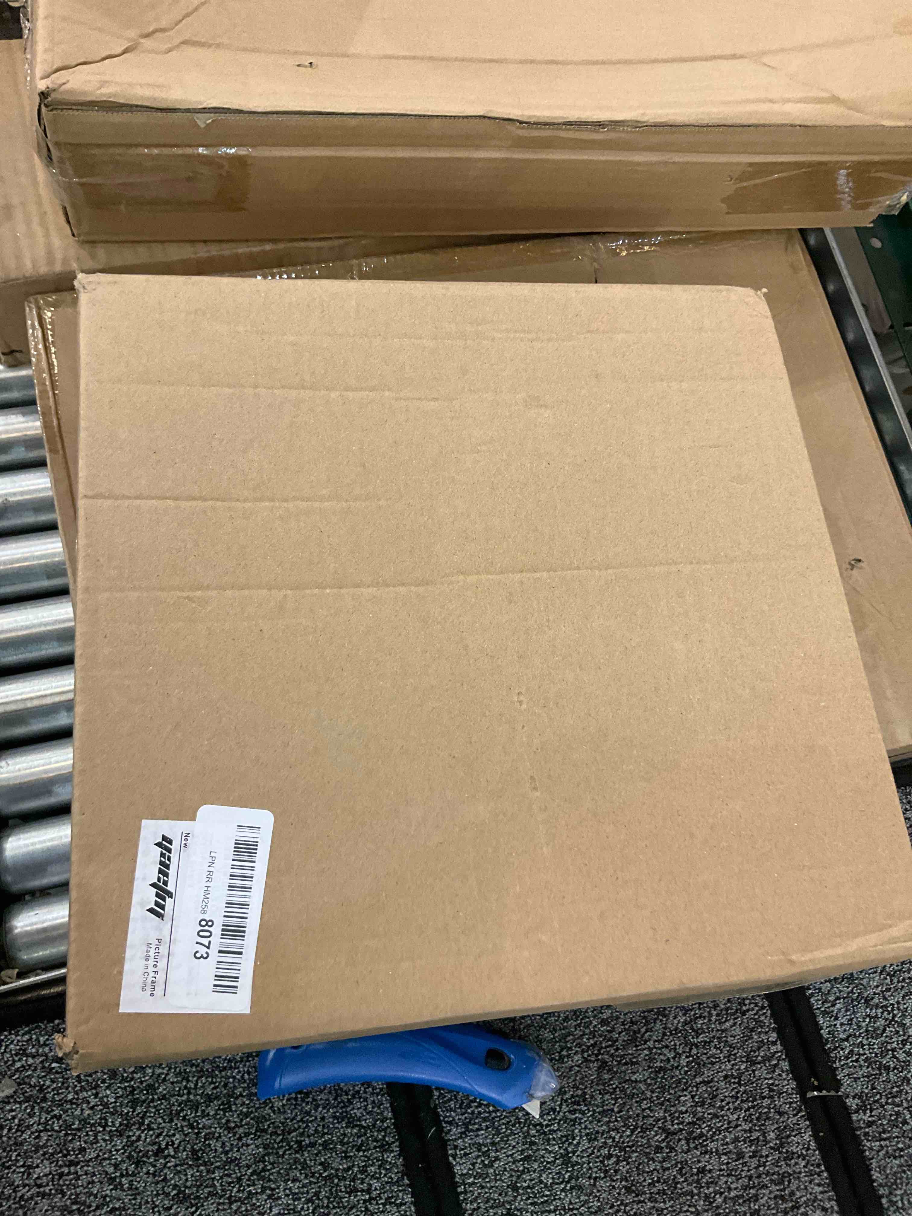 https://s3.amazonaws.com/lotting-images-prod/BargainHunt/EXS01081297_1708372921408.jpeg