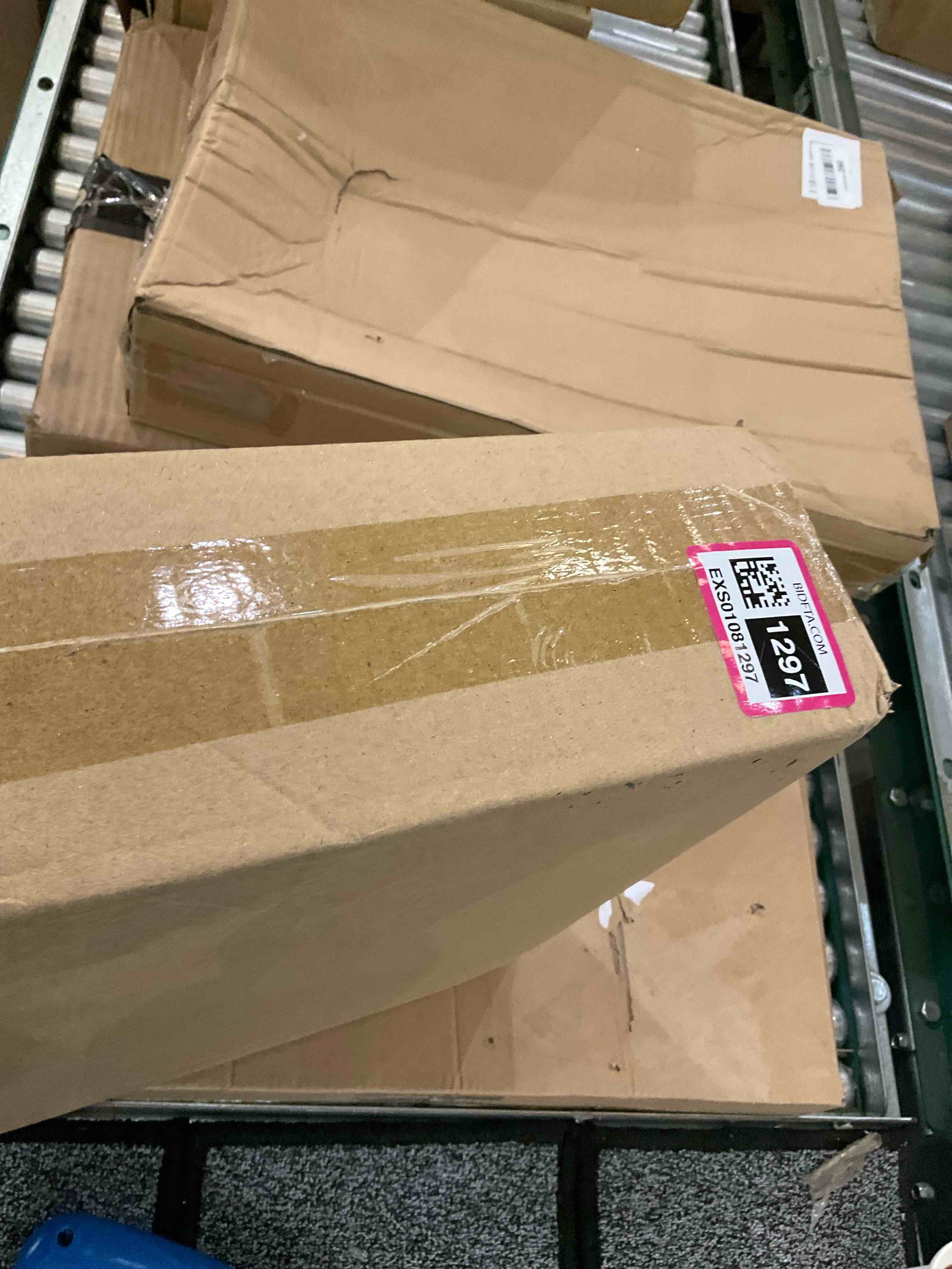 https://s3.amazonaws.com/lotting-images-prod/BargainHunt/EXS01081297_1708372932778.jpeg