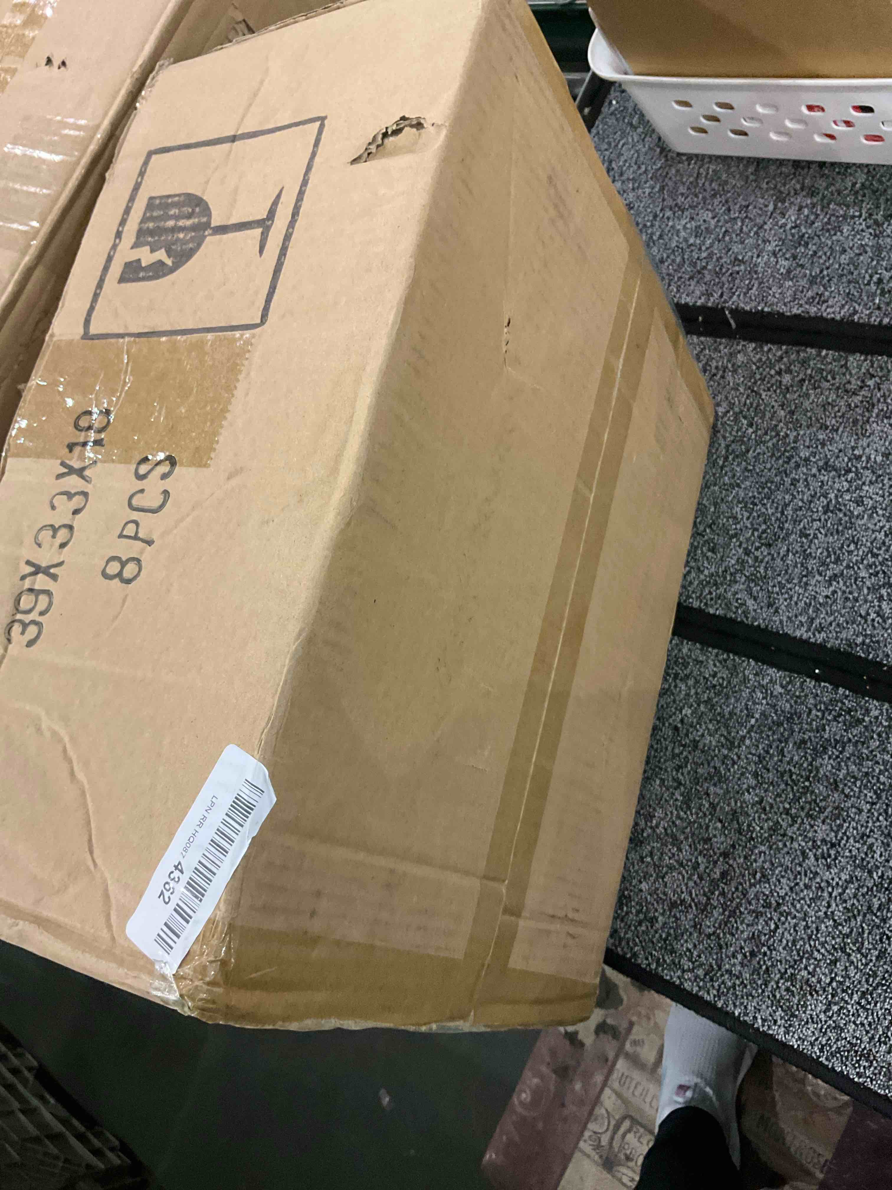 https://s3.amazonaws.com/lotting-images-prod/BargainHunt/EXS01081302_1708431694158.jpeg