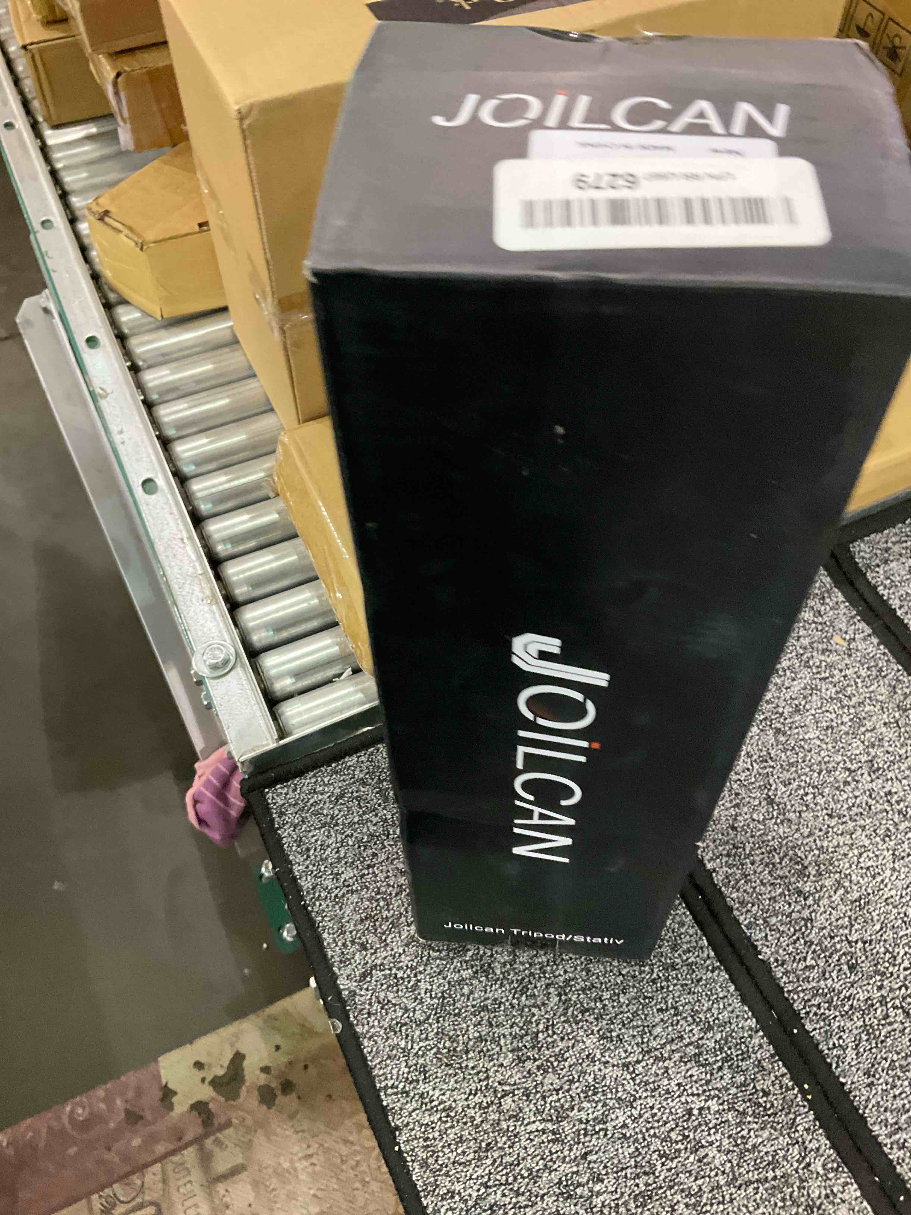 https://s3.amazonaws.com/lotting-images-prod/BargainHunt/EXS01081319_1708435526819.jpeg