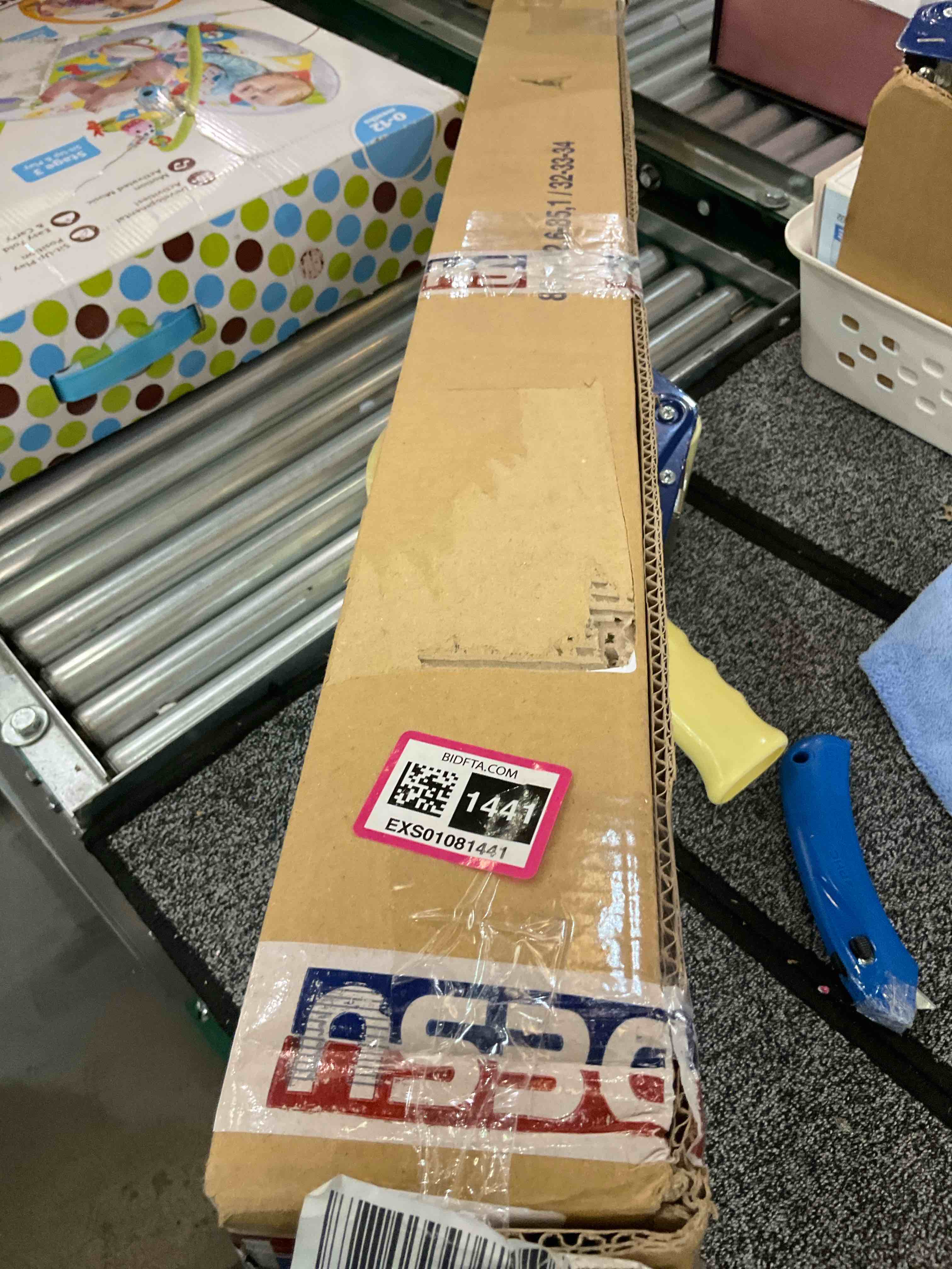 https://s3.amazonaws.com/lotting-images-prod/BargainHunt/EXS01081441_1708533683565.jpeg