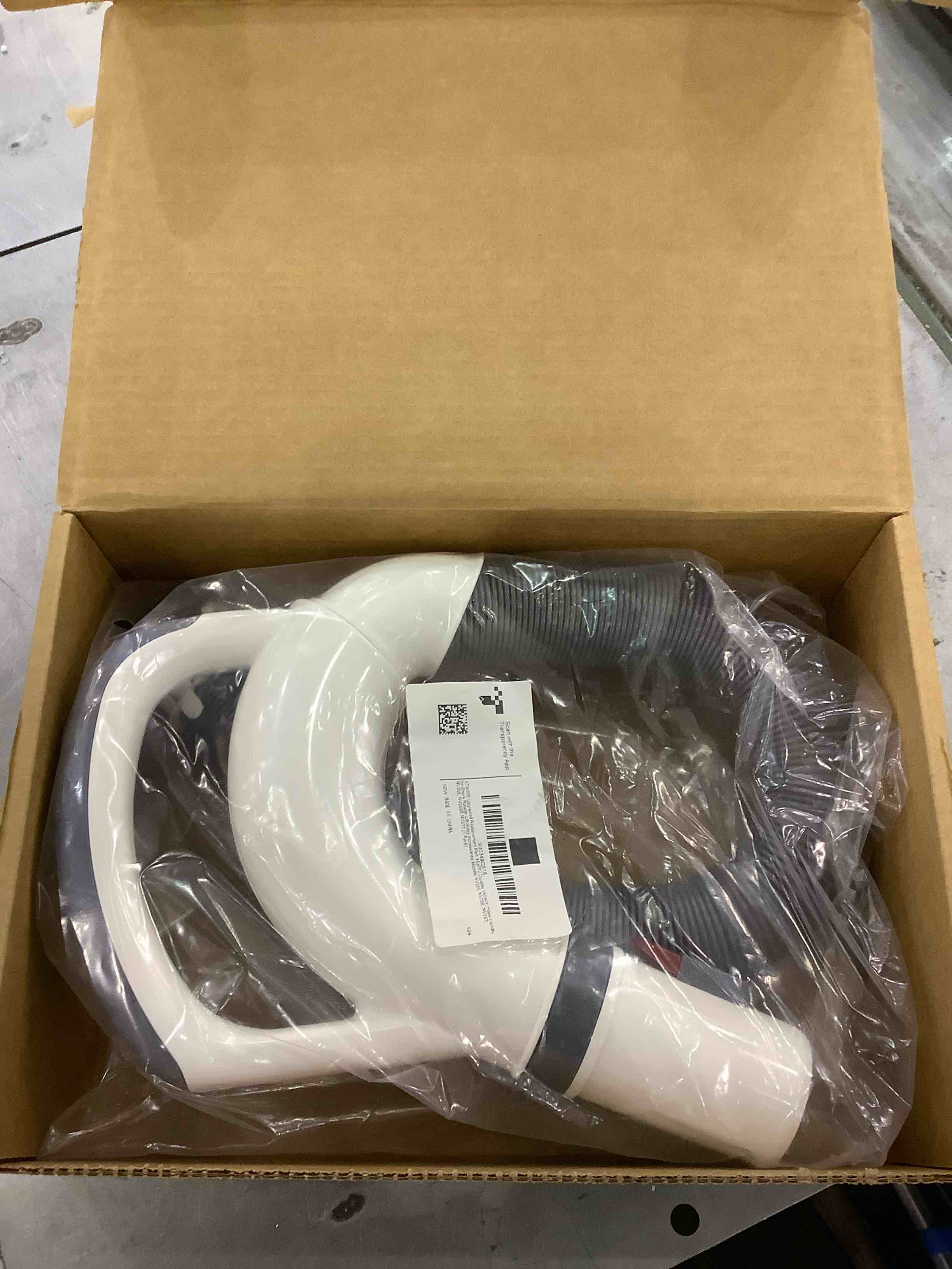 https://s3.amazonaws.com/lotting-images-prod/BargainHunt/EXS01081708_1709560264989.jpeg