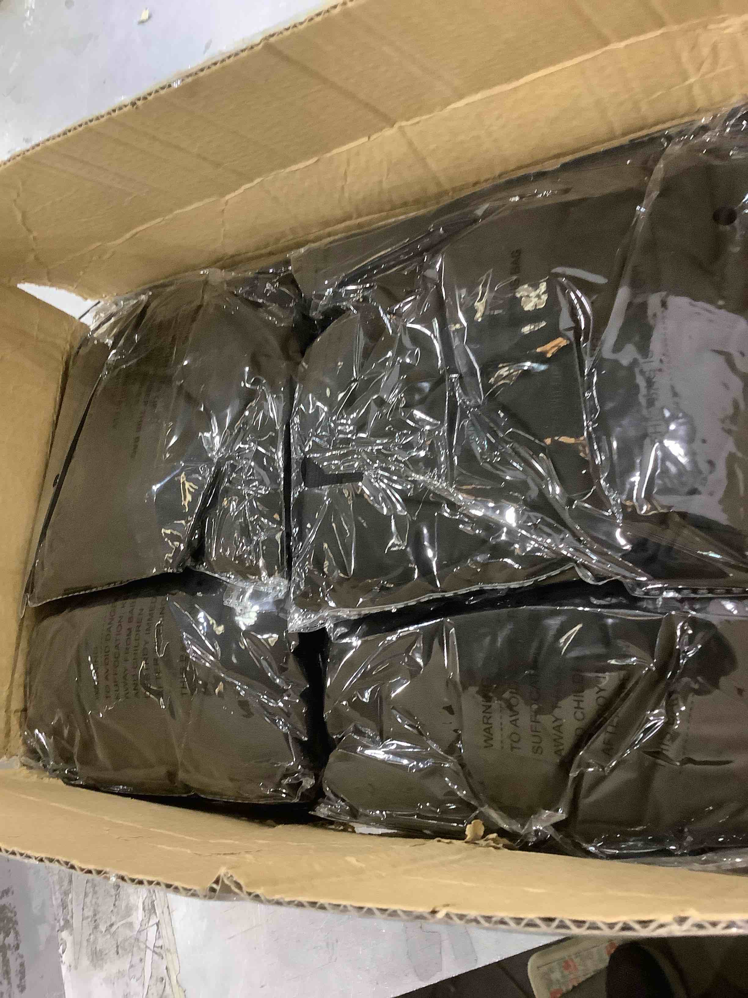 https://s3.amazonaws.com/lotting-images-prod/BargainHunt/EXS01081709_1709560399030.jpeg
