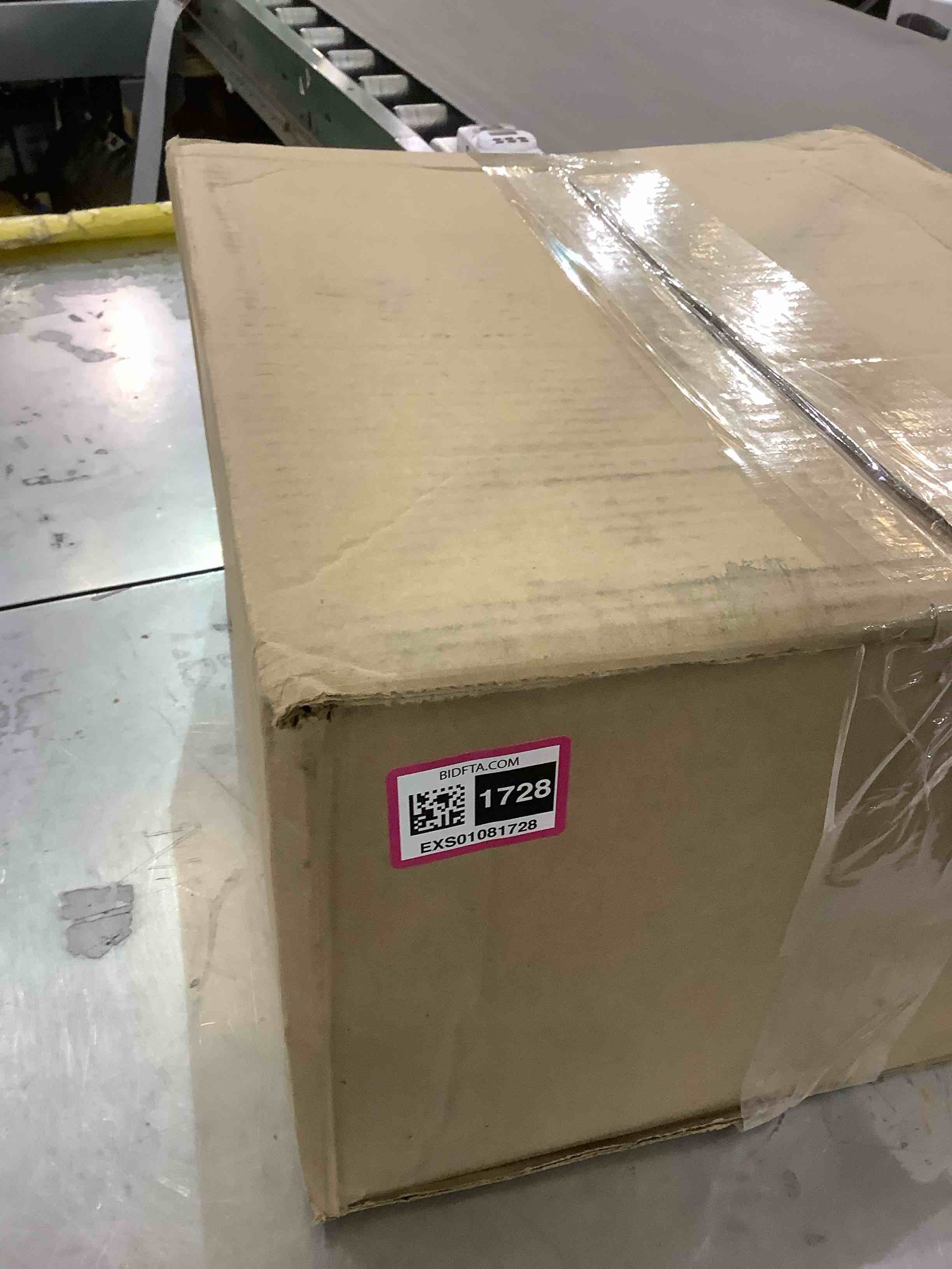 https://s3.amazonaws.com/lotting-images-prod/BargainHunt/EXS01081728_1709564227420.jpeg