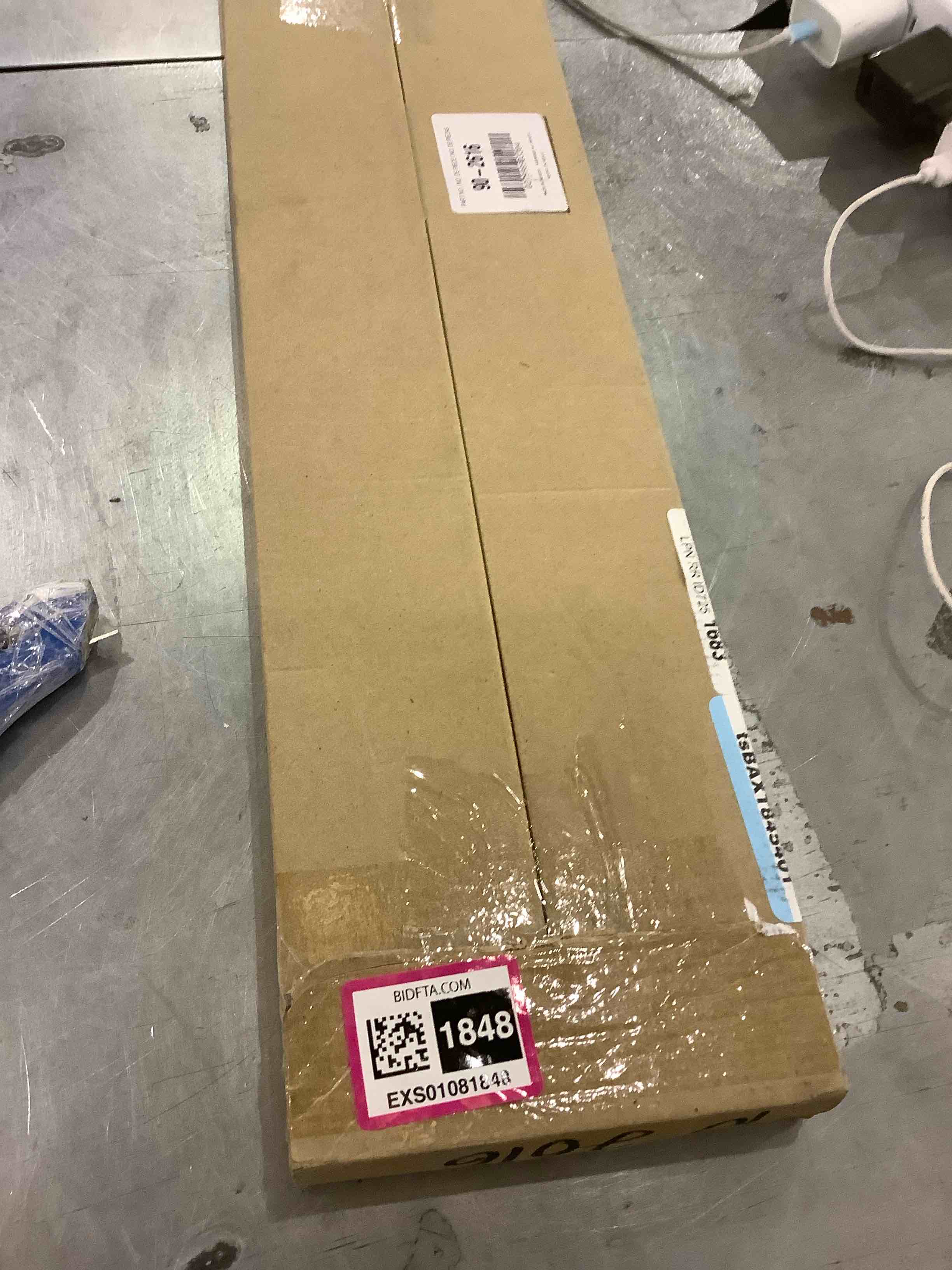 https://s3.amazonaws.com/lotting-images-prod/BargainHunt/EXS01081848_1709581547300.jpeg