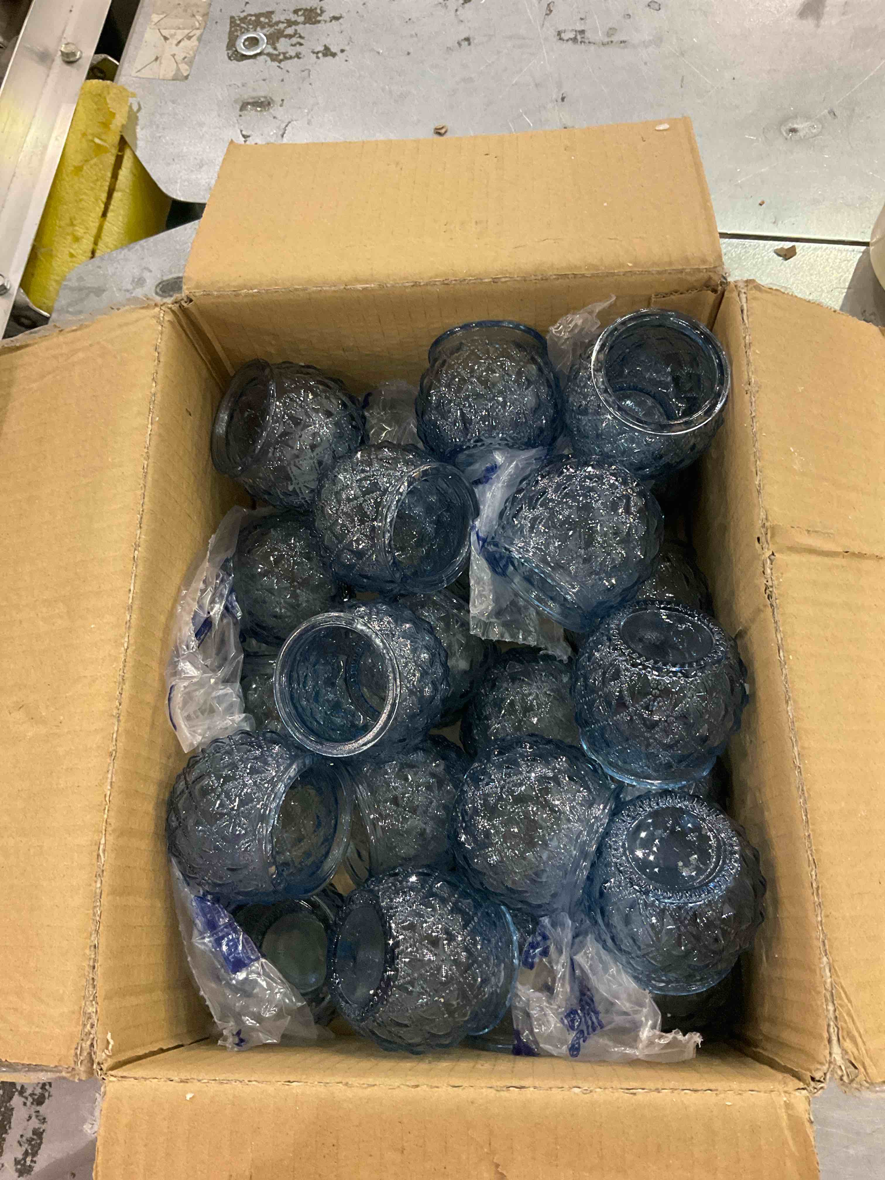 https://s3.amazonaws.com/lotting-images-prod/BargainHunt/EXS01081915_1709650448571.jpeg