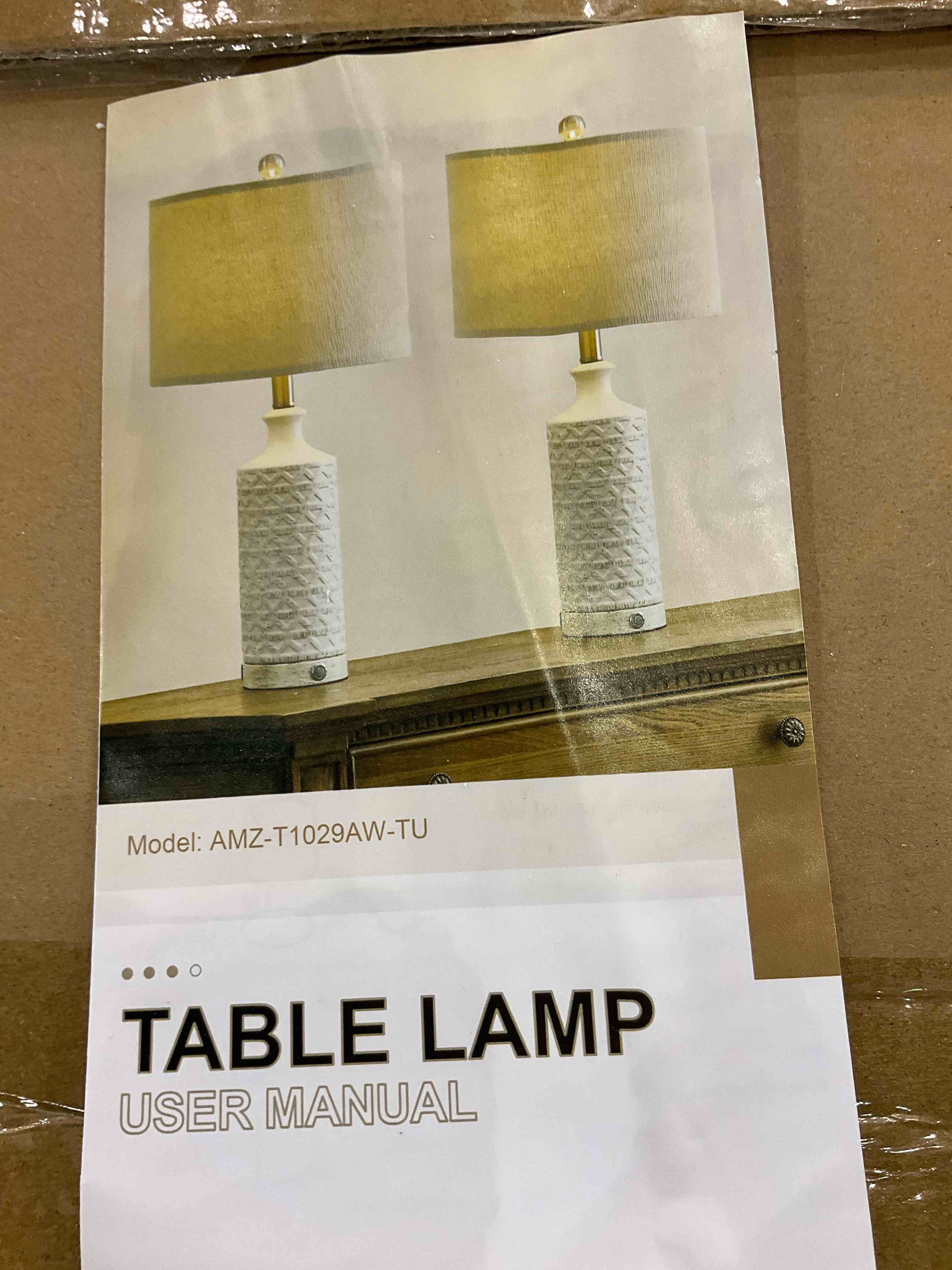 https://s3.amazonaws.com/lotting-images-prod/BargainHunt/EXS01081981_1709727801739.jpeg