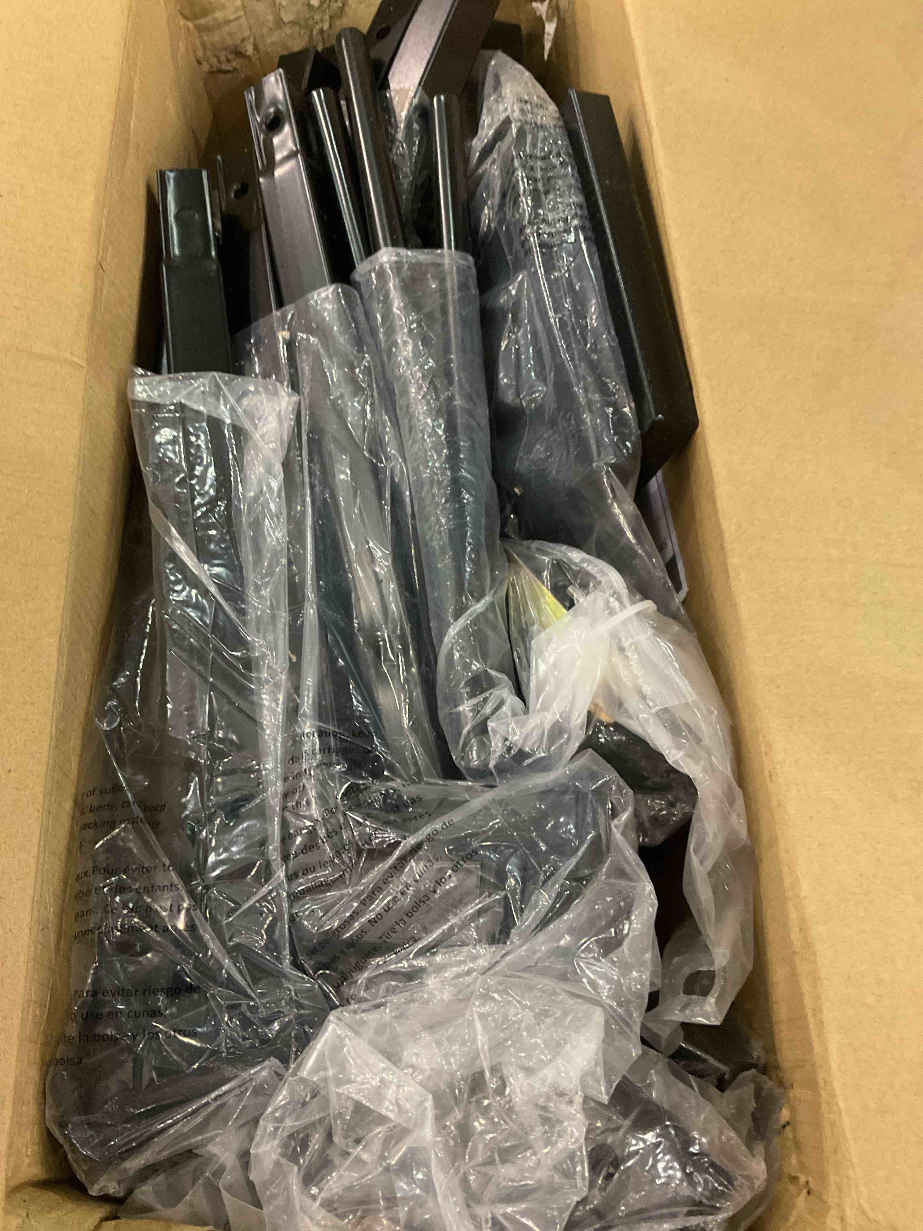 https://s3.amazonaws.com/lotting-images-prod/BargainHunt/EXS01082245_1708627674557.jpeg
