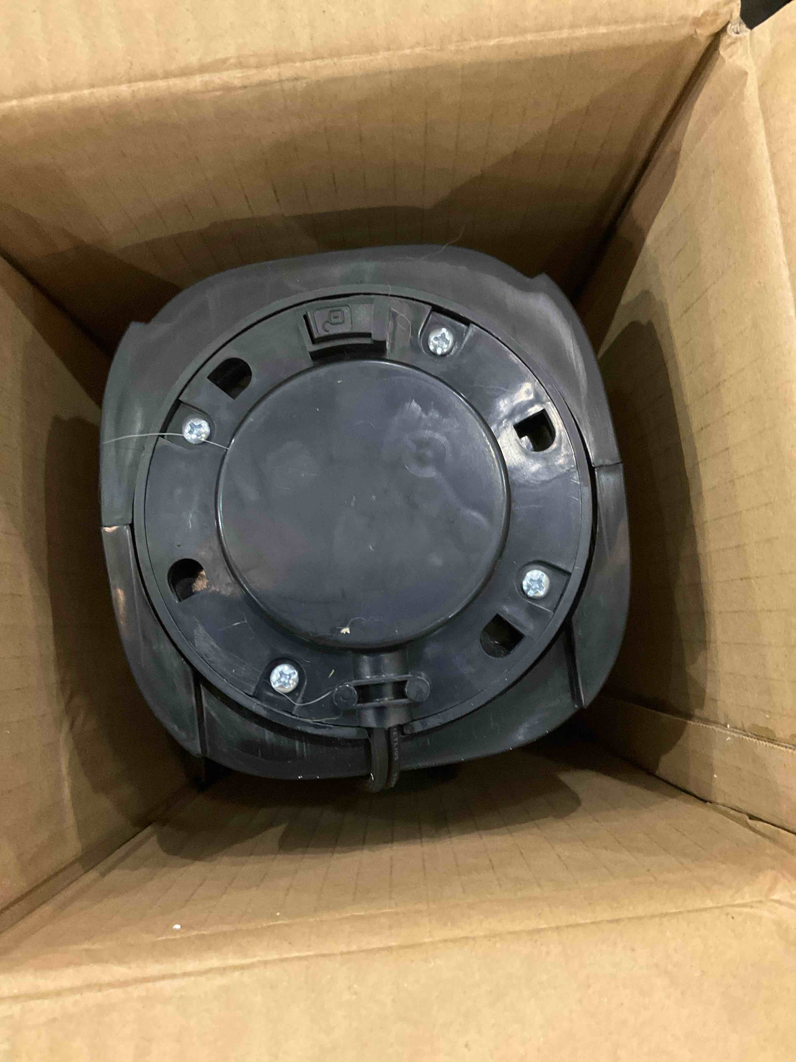 https://s3.amazonaws.com/lotting-images-prod/BargainHunt/EXS01082339_1708700230583.jpeg