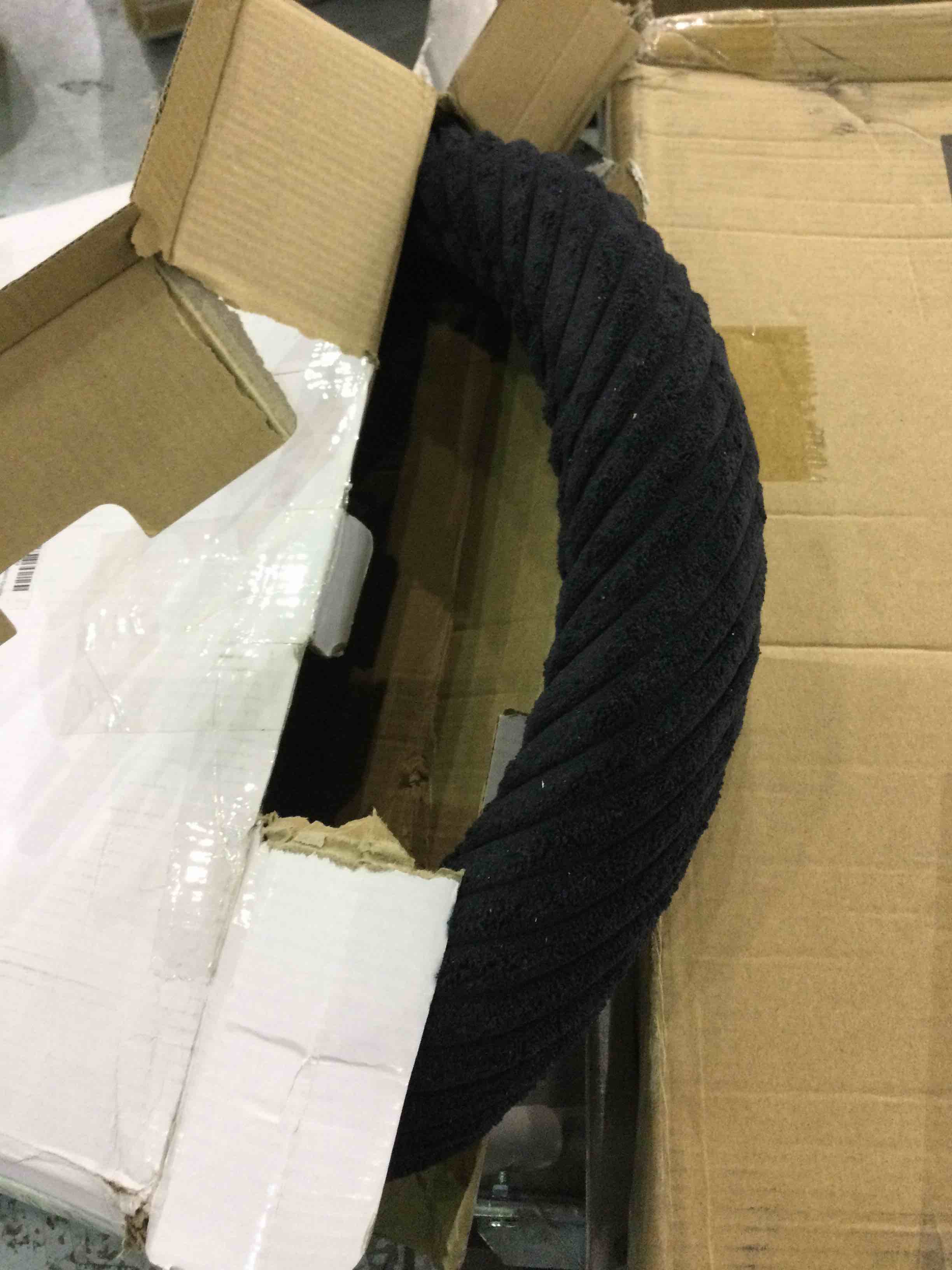 https://s3.amazonaws.com/lotting-images-prod/BargainHunt/EXS01083041_1708604696090.jpeg