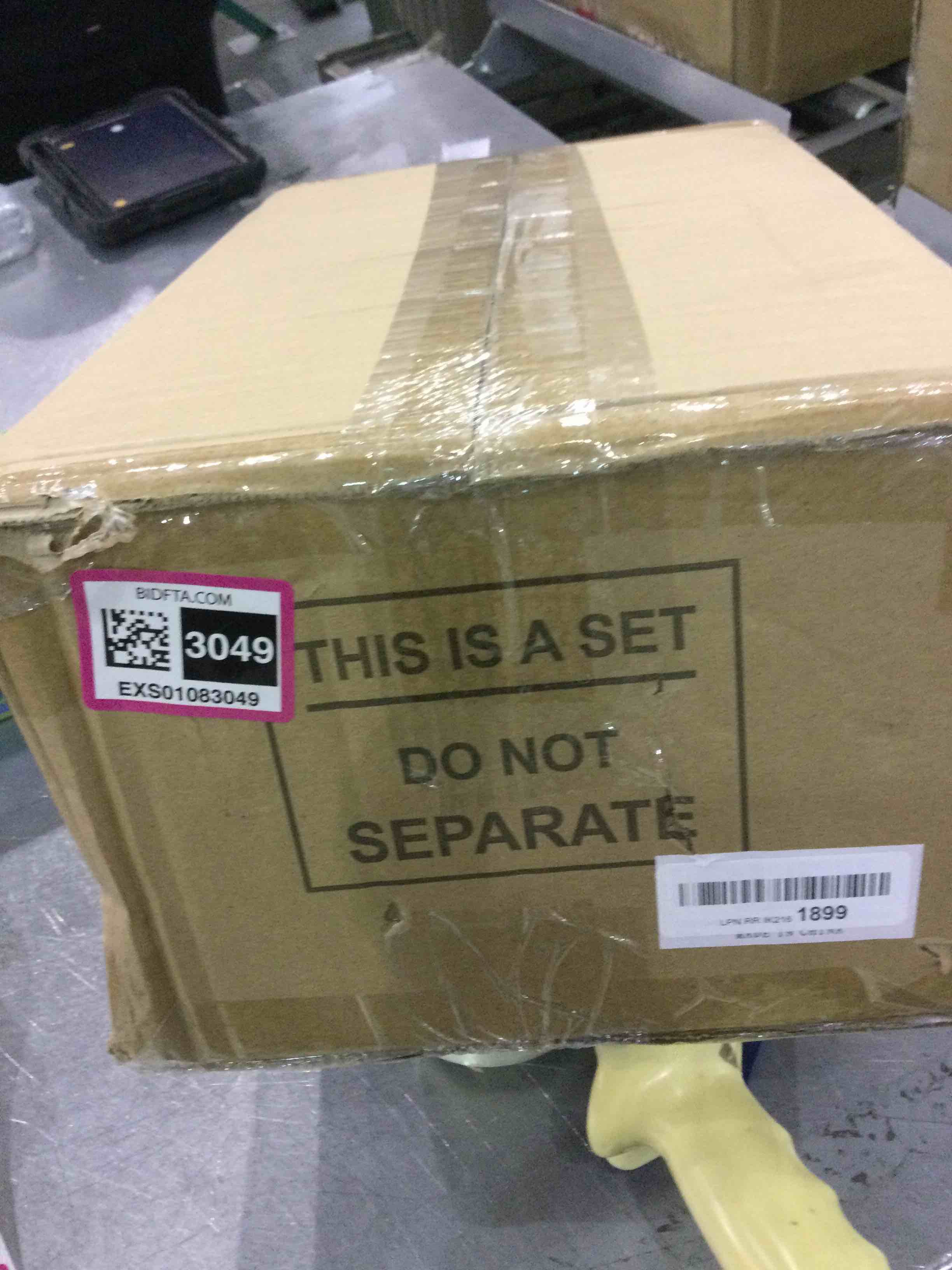 https://s3.amazonaws.com/lotting-images-prod/BargainHunt/EXS01083049_1708605726167.jpeg