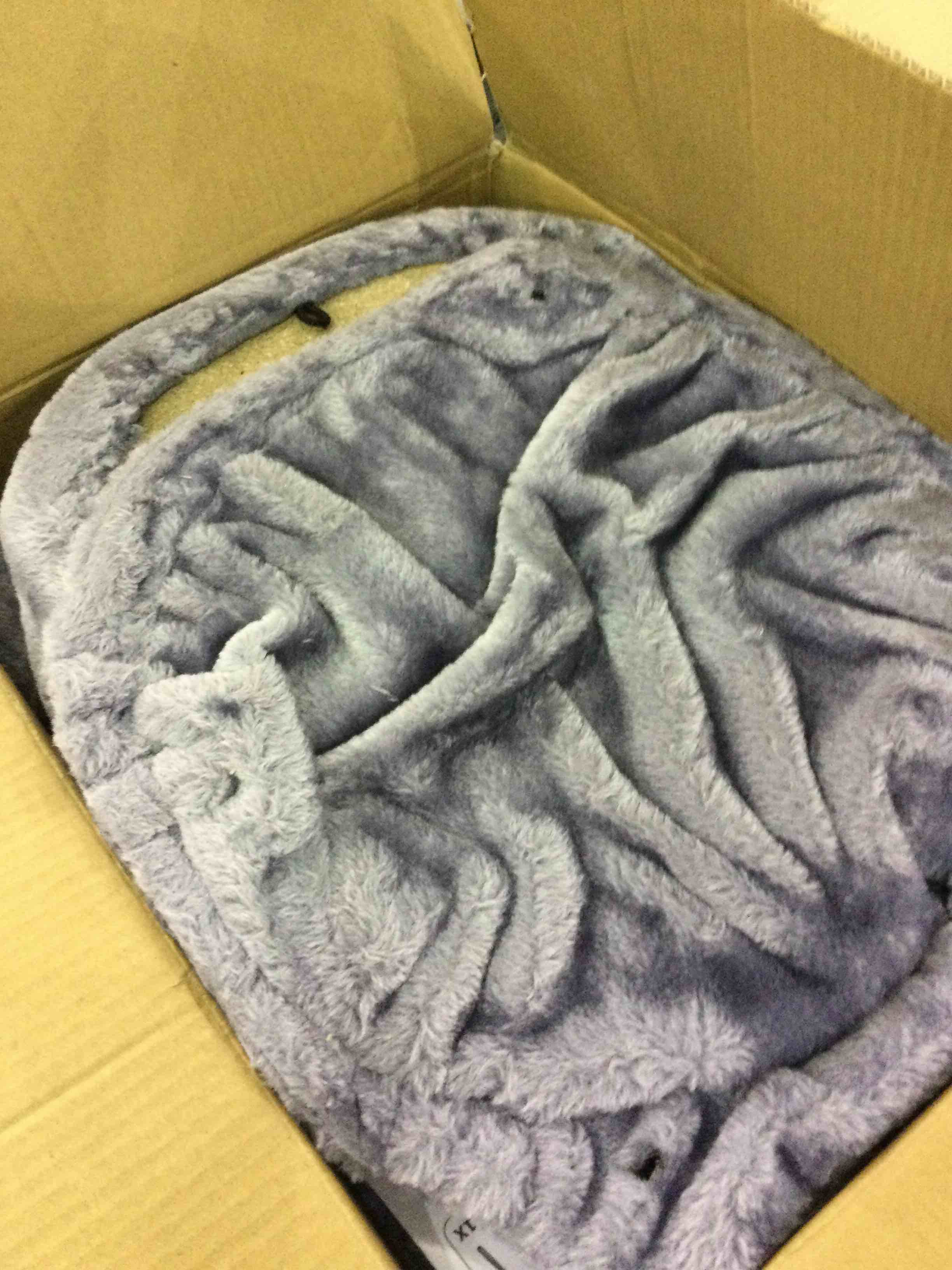 https://s3.amazonaws.com/lotting-images-prod/BargainHunt/EXS01083052_1708605961638.jpeg