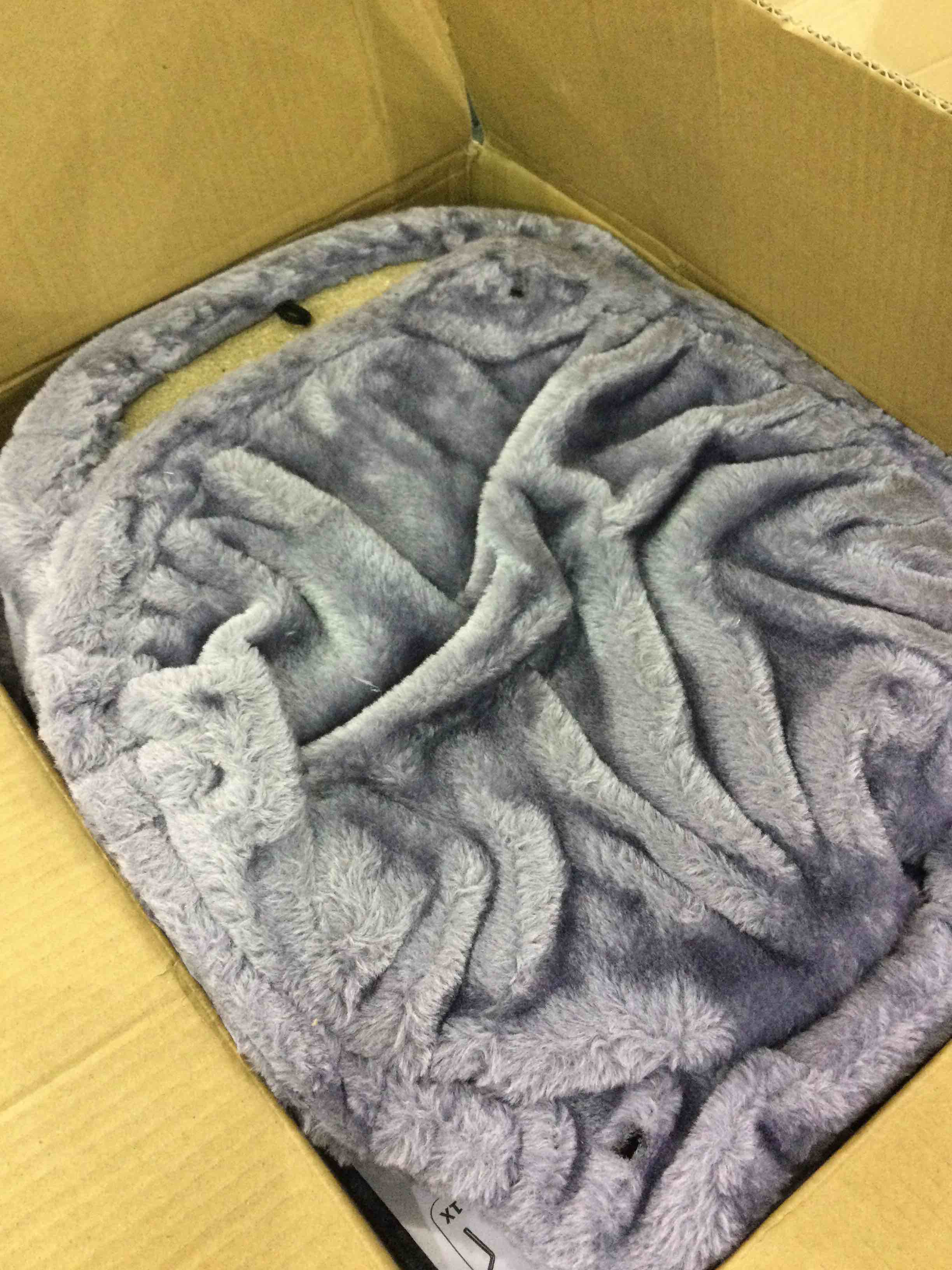 https://s3.amazonaws.com/lotting-images-prod/BargainHunt/EXS01083052_1708605963744.jpeg