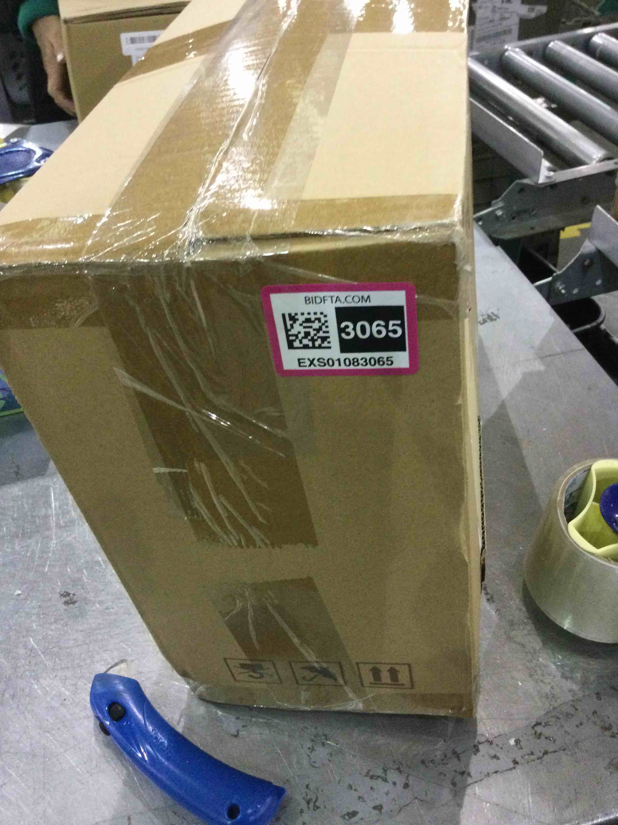 https://s3.amazonaws.com/lotting-images-prod/BargainHunt/EXS01083065_1708607280619.jpeg